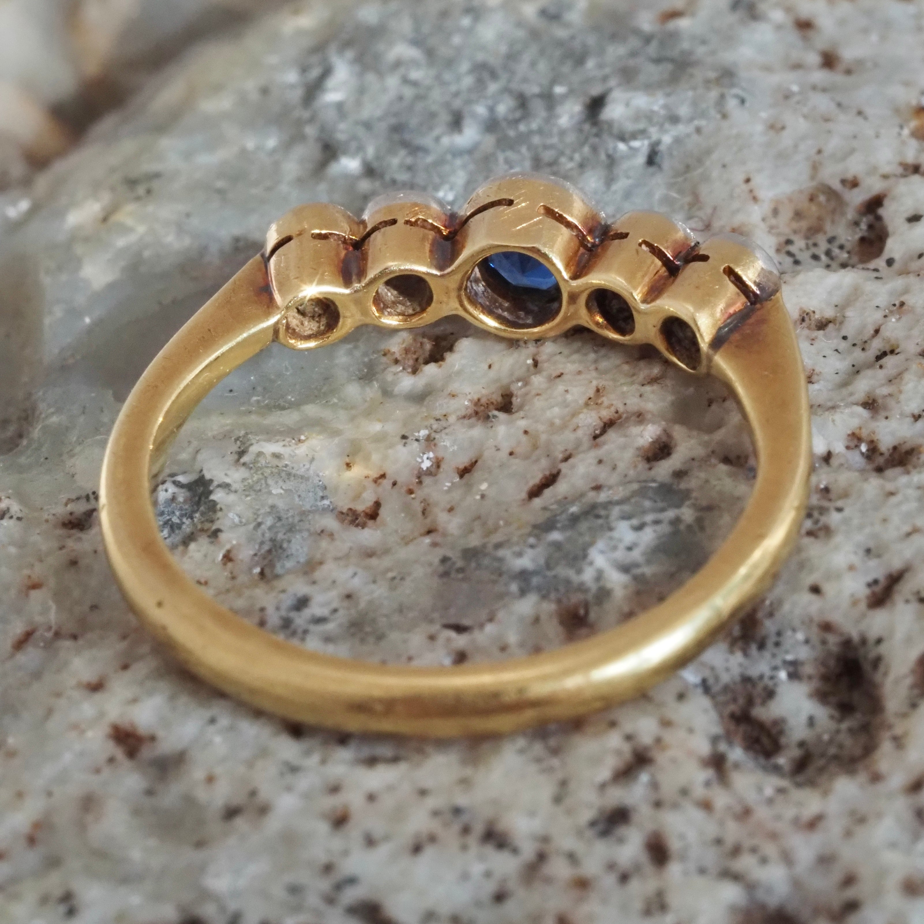 Antique Edwardian Natural Sapphire and Diamond 18k Gold and Platinum Ring
