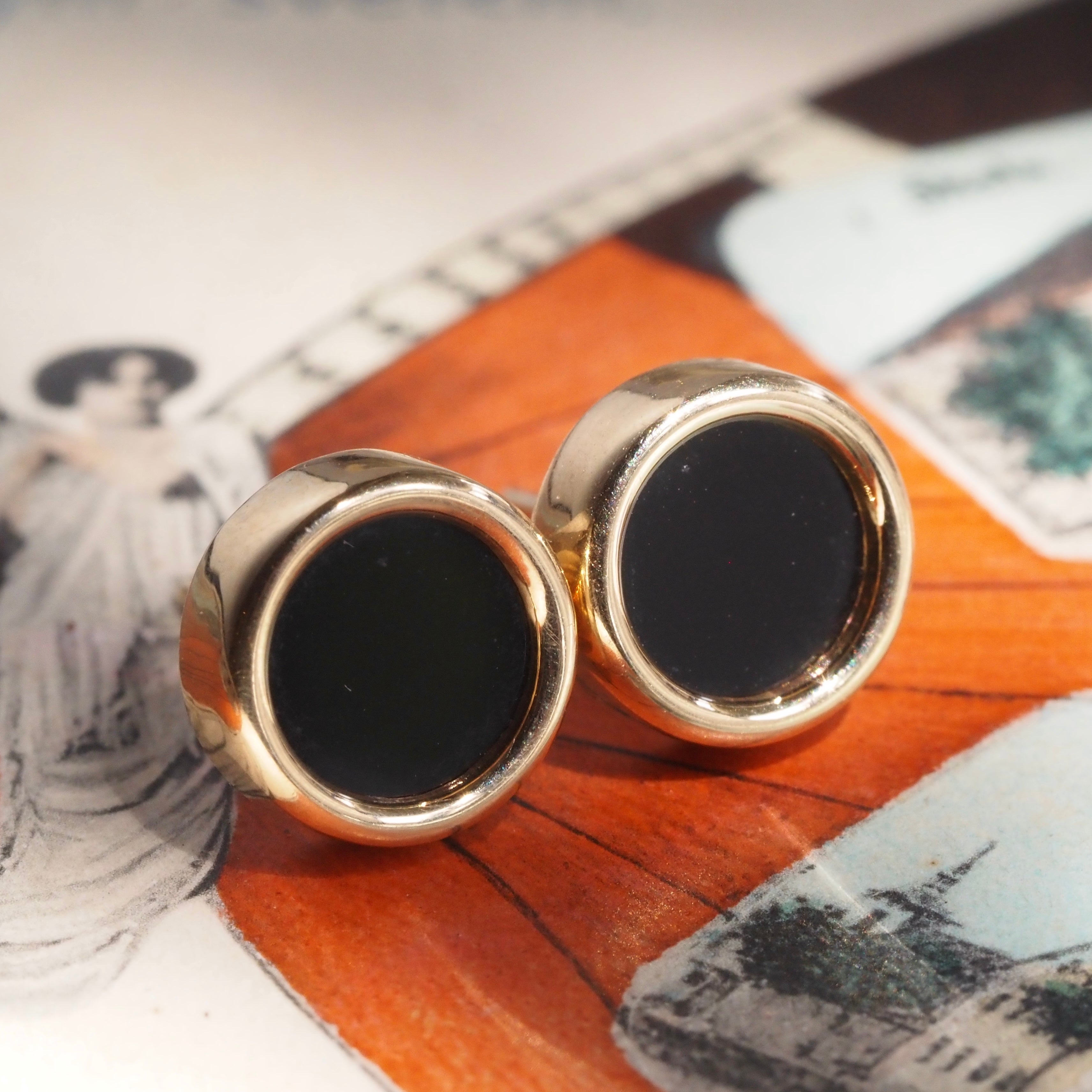 Vintage Tiffany Onyx 14k Gold Post Earrings