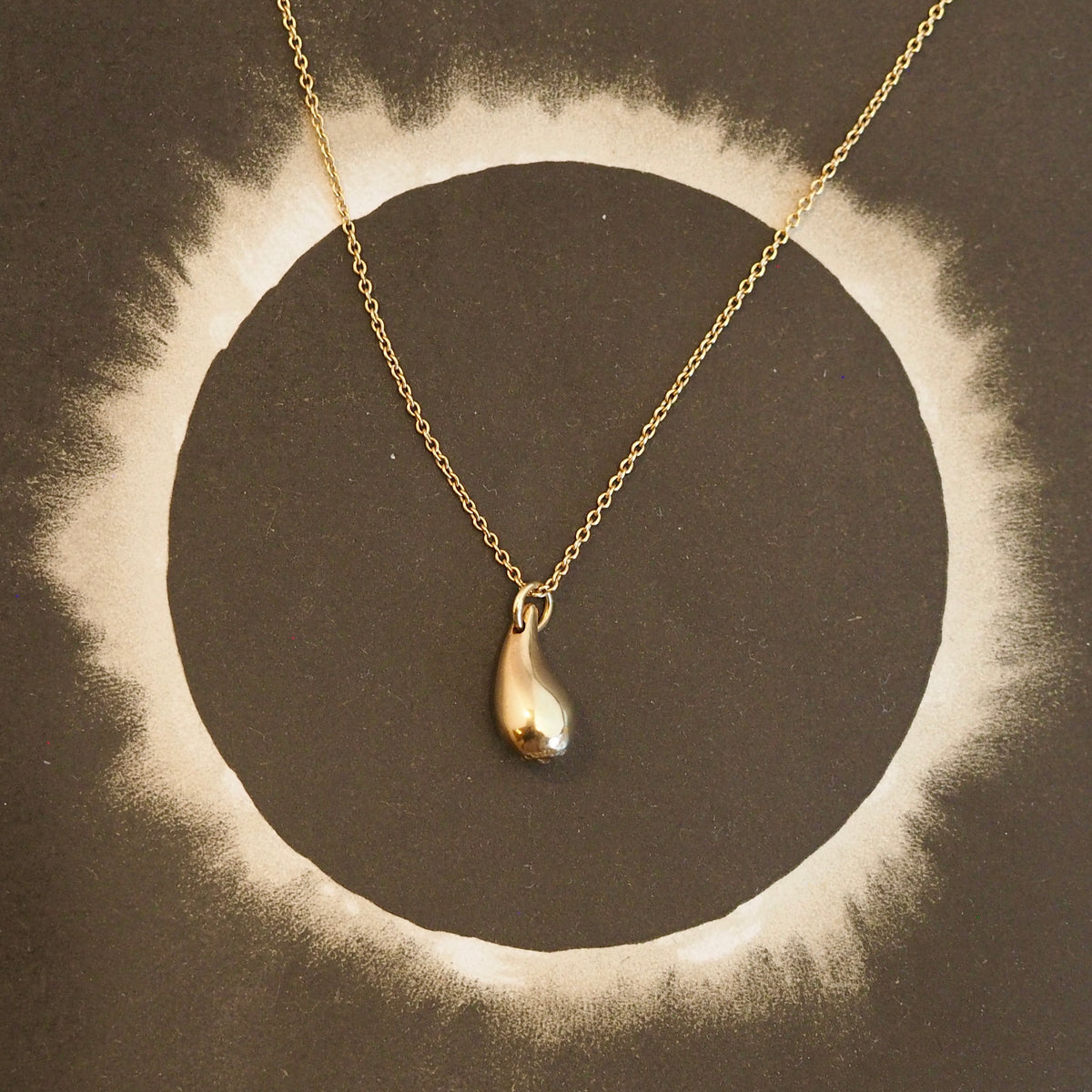 Vintage Tiffany & Co Elsa Peretti 18k Gold Teardrop Pendant and Chain