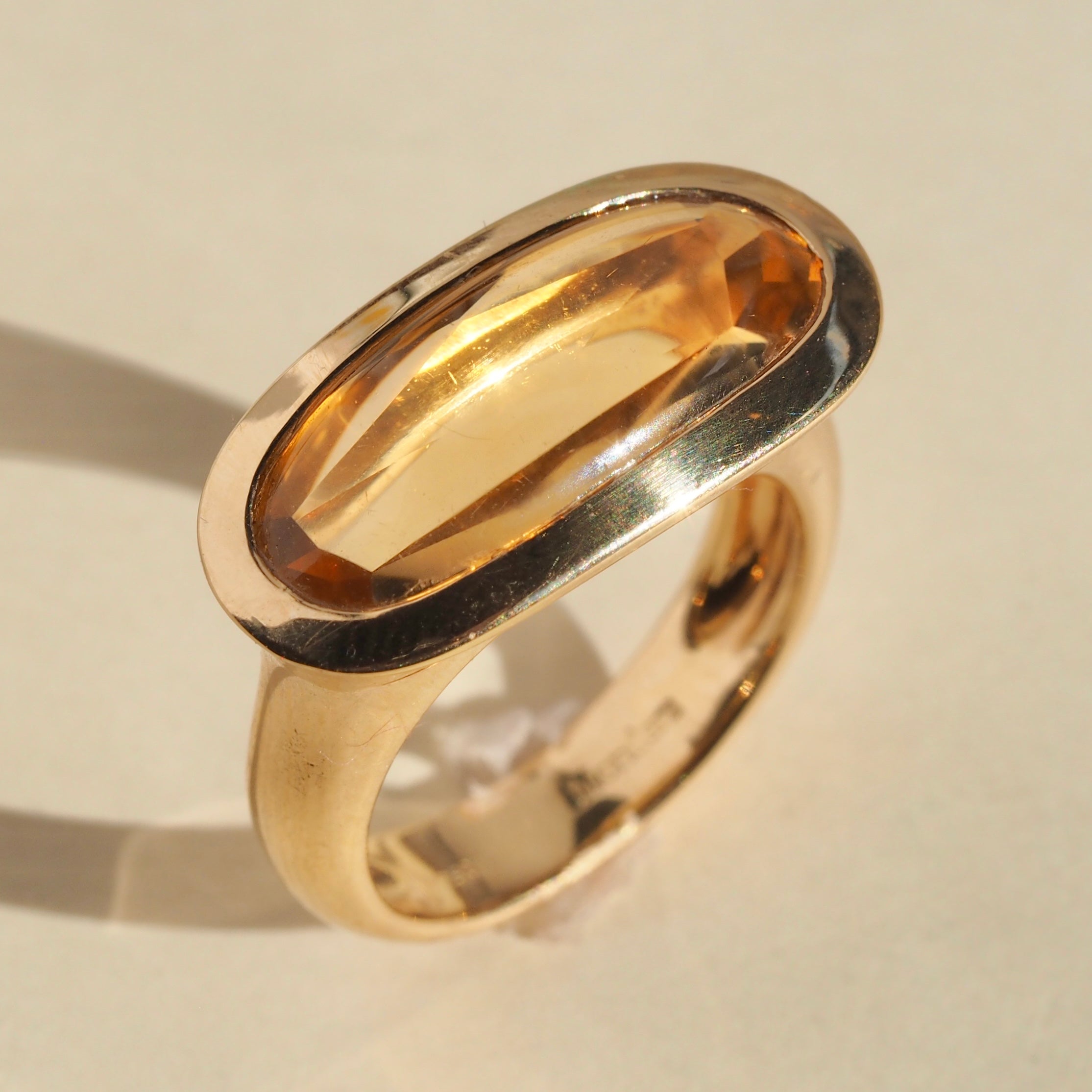 Vintage Italian 18k Gold Modernist Buff Cut Citrine Ring