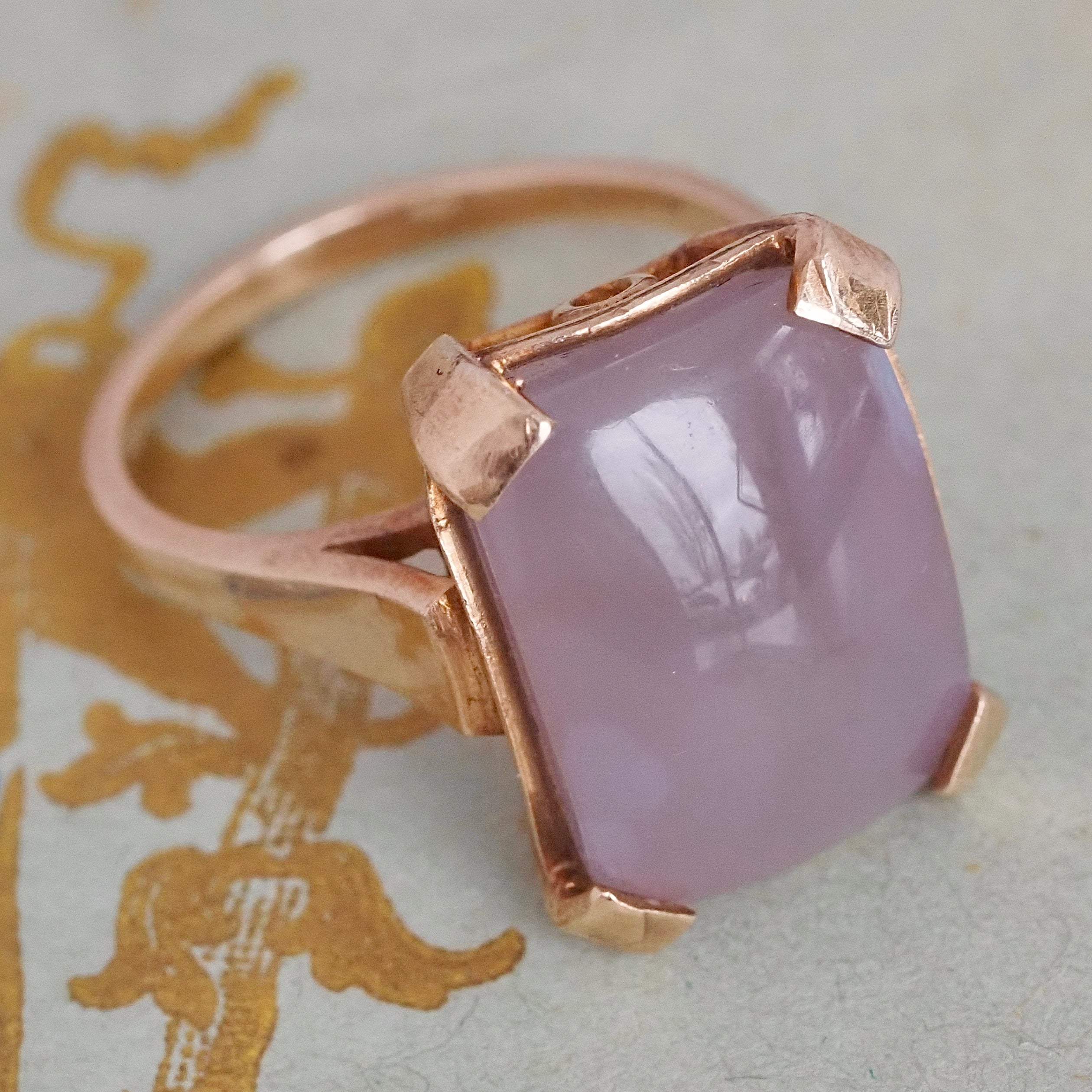 Vintage c. 1940s/1950s Blue Lavender Agate 10k Gold Ring