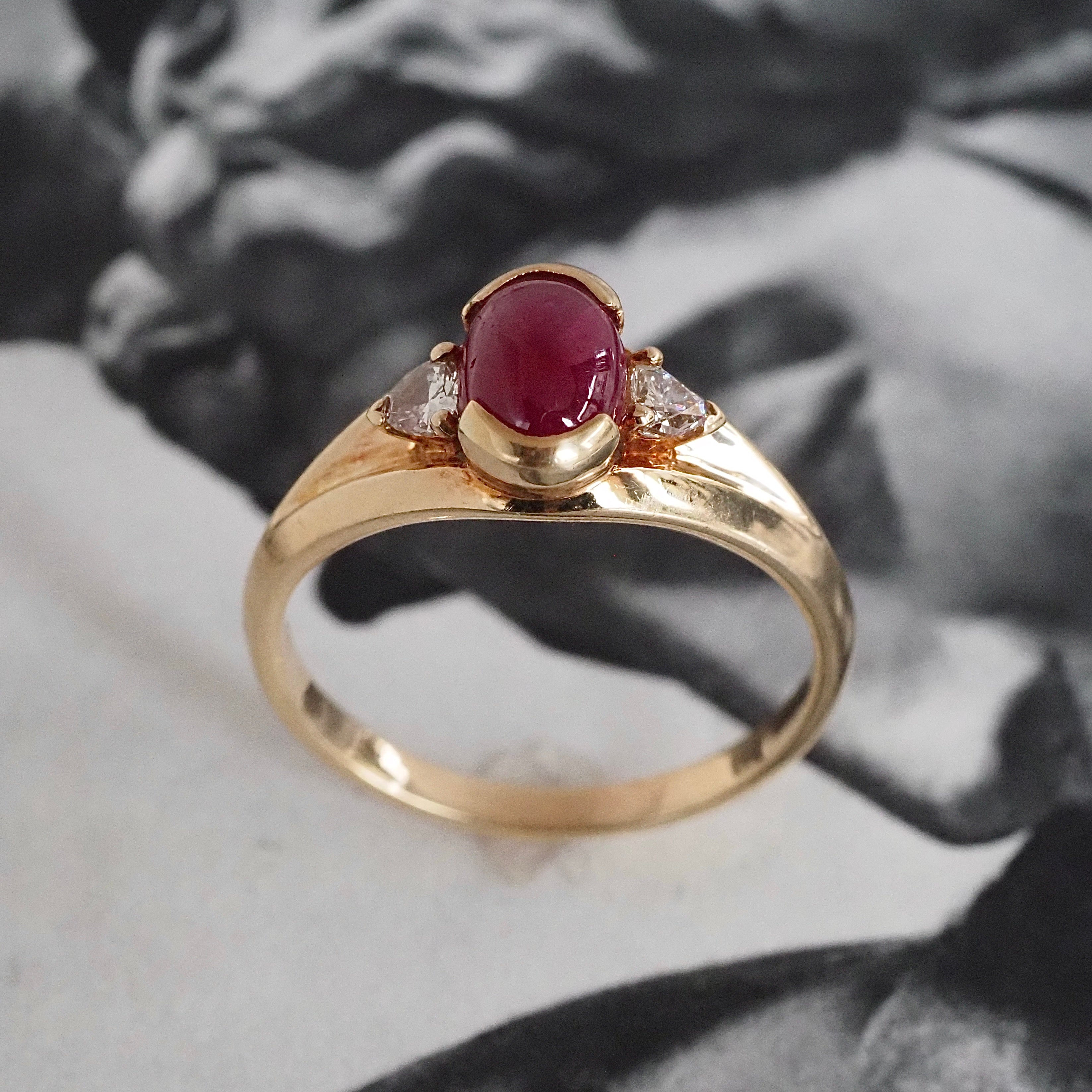 Vintage Natural Ruby Cabochon Trillion Cut Diamond 14k Gold Ring