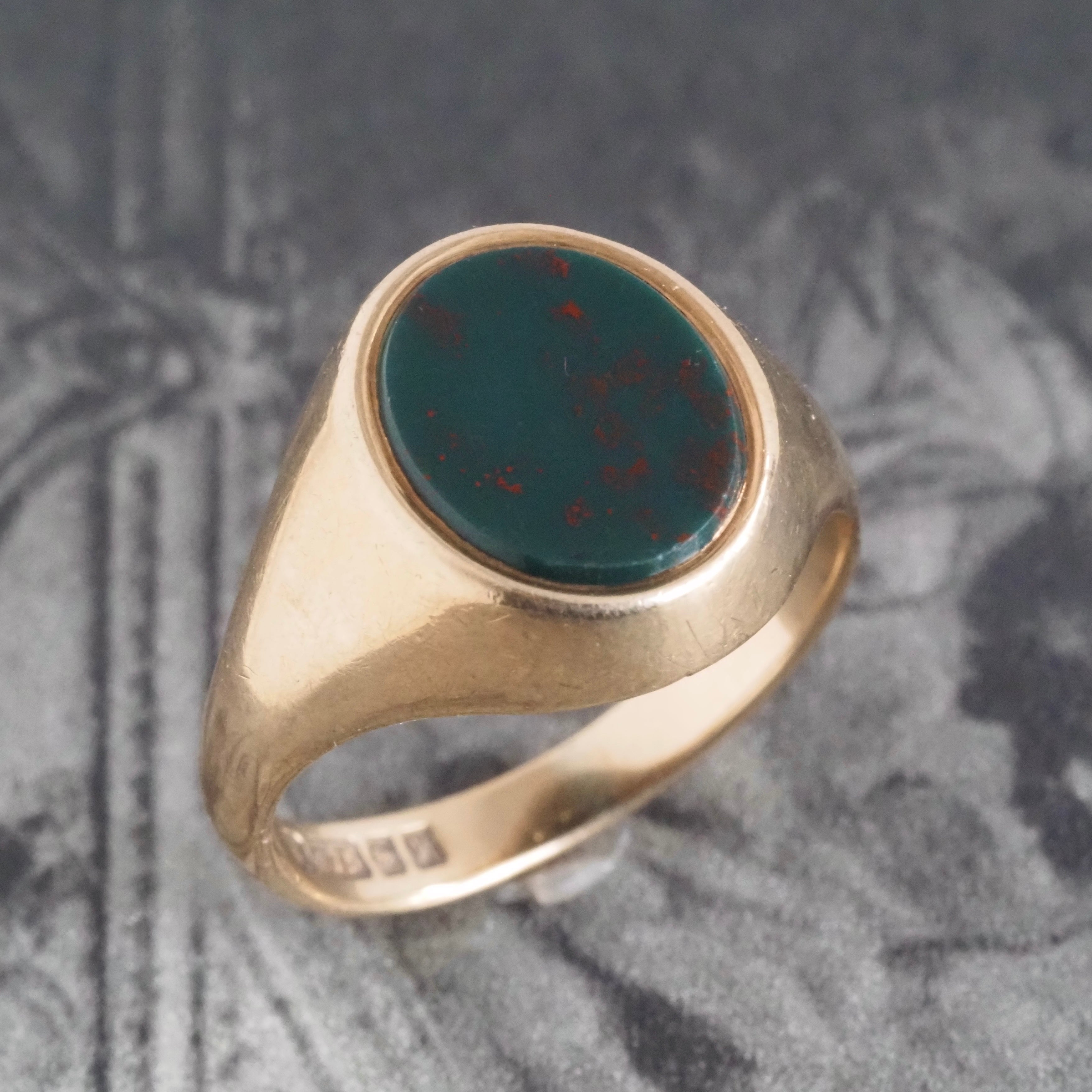 Vintage English Bloodstone 9k Gold Signet Ring