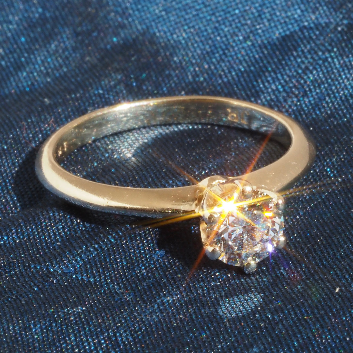 Vintage Round Brilliant Cut Diamond 14k Gold Knife Edge Solitaire Engagement Ring