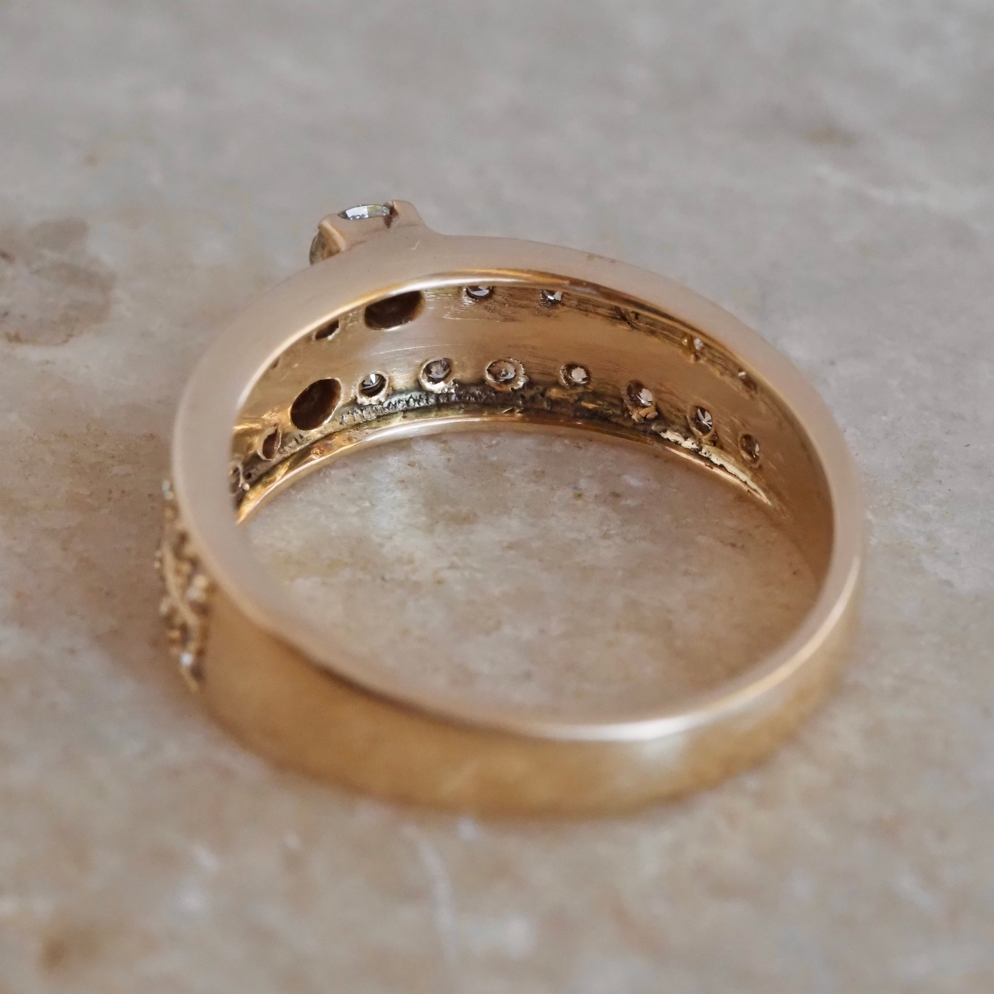 Vintage 14k Gold Diamond Double Band