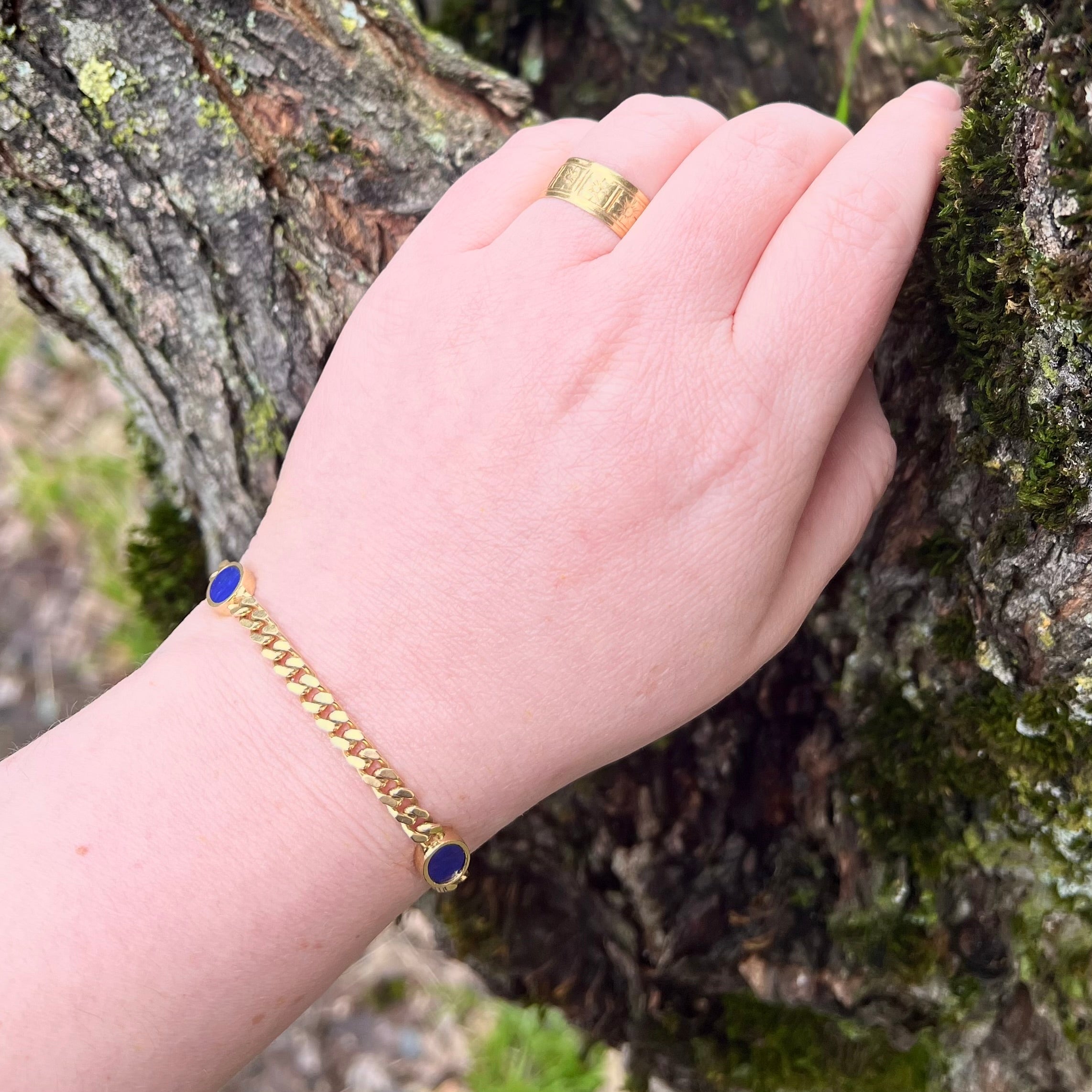 Vintage Italian 18k Gold Lapis Station Curb Solid Link Chain Bracelet