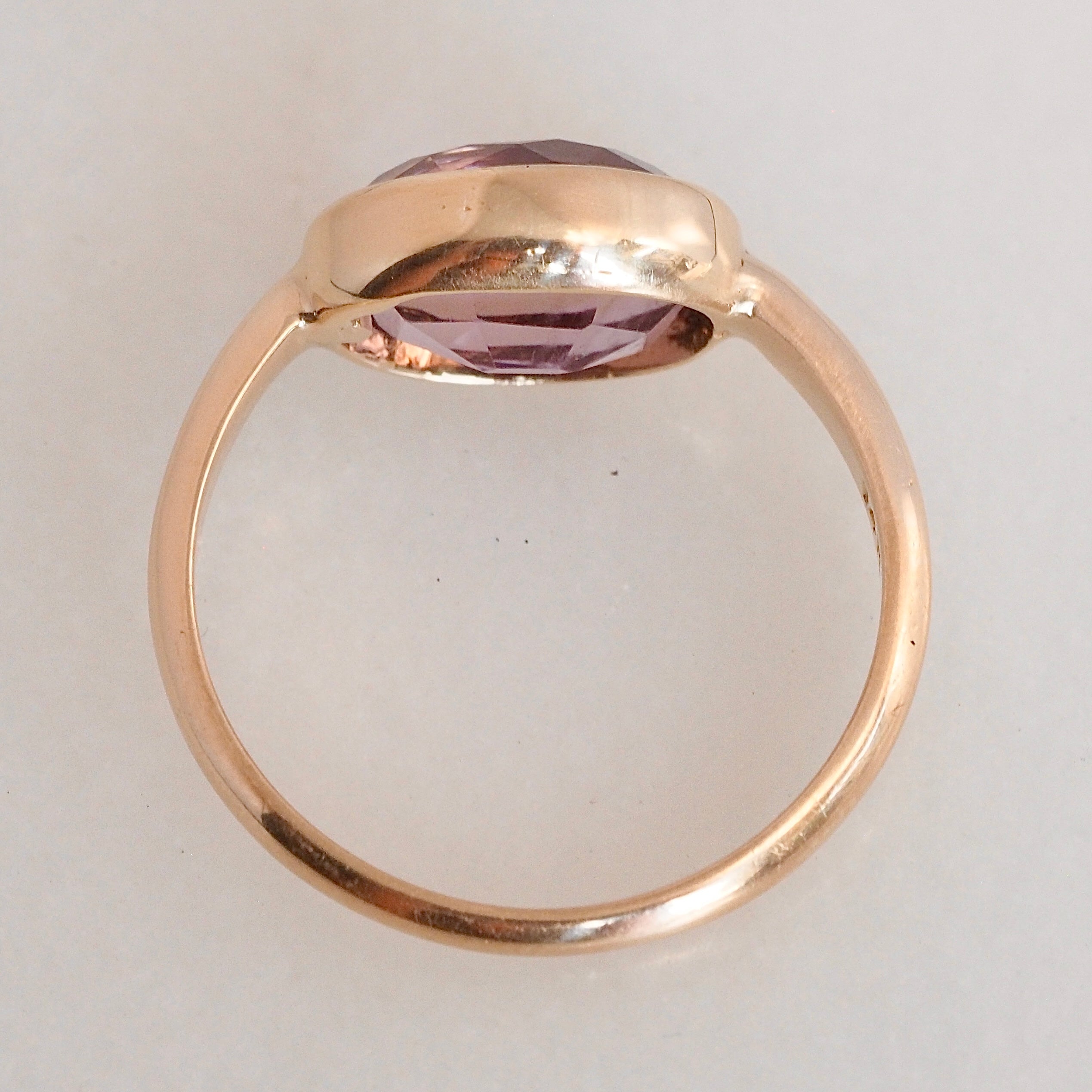 Vintage 14k Gold Amethyst East West Ring