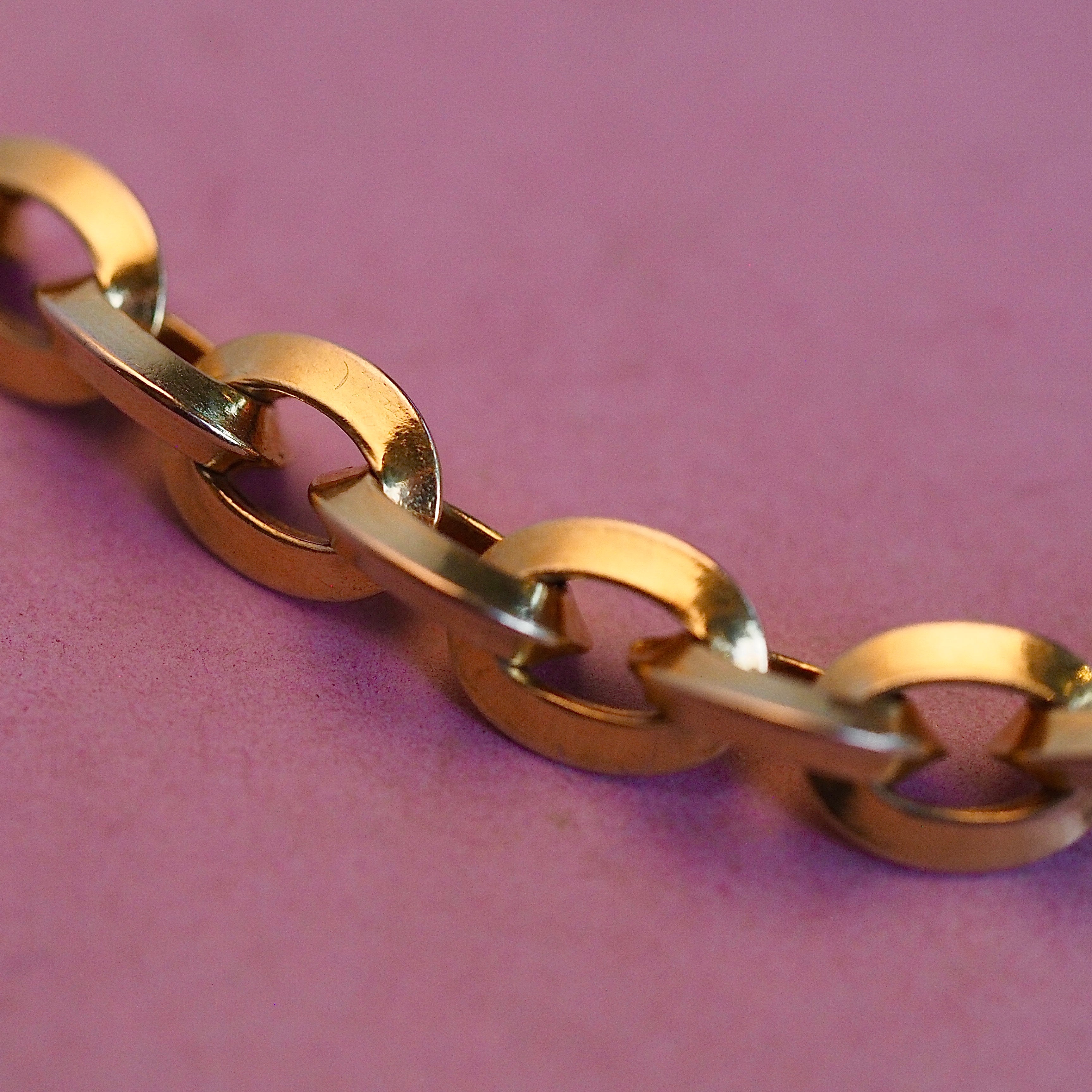 Vintage Italian 14k Gold Knife Edge Oval Link Chain Bracelet