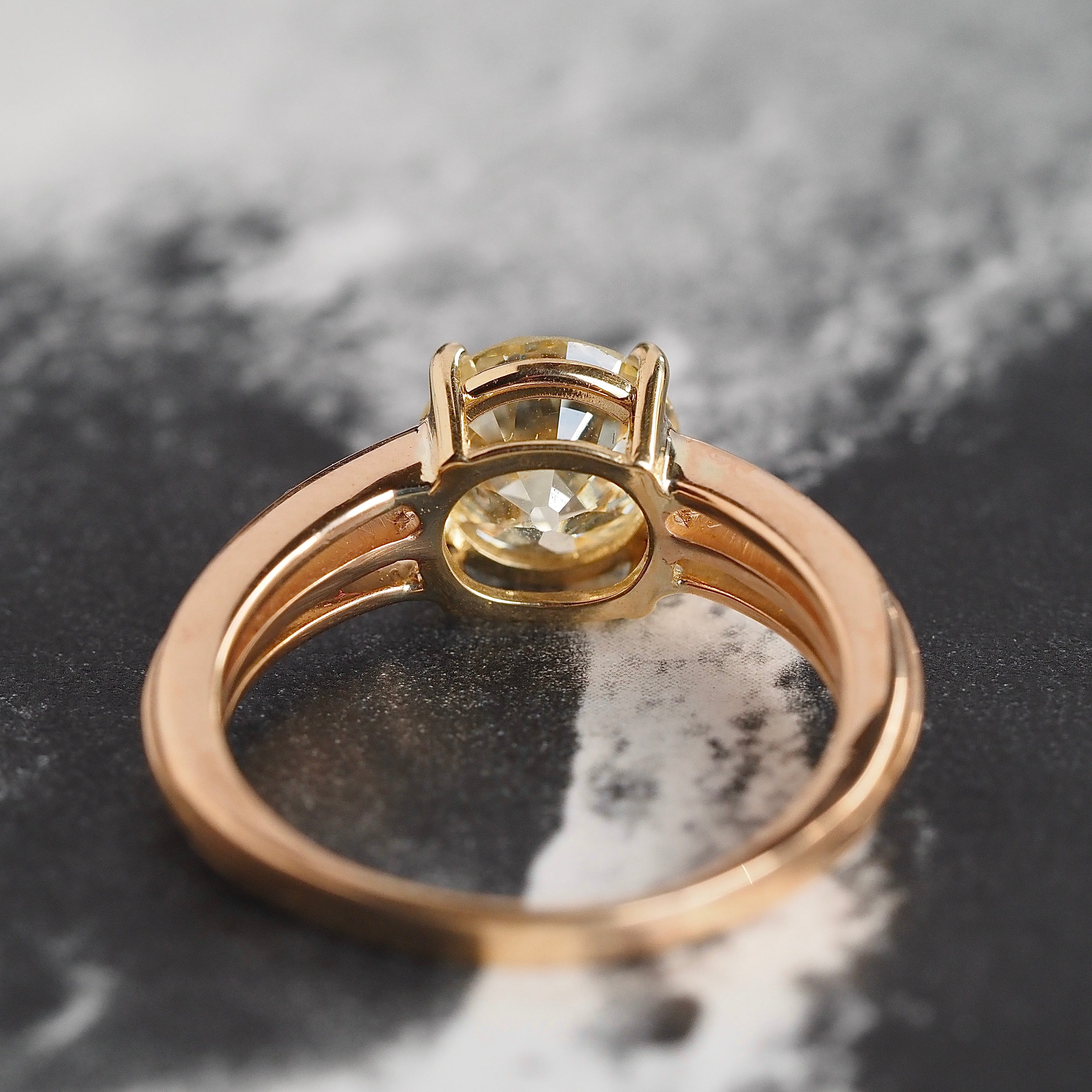 1.72ct Old European Cut Diamond 18k Gold Vintage Ring