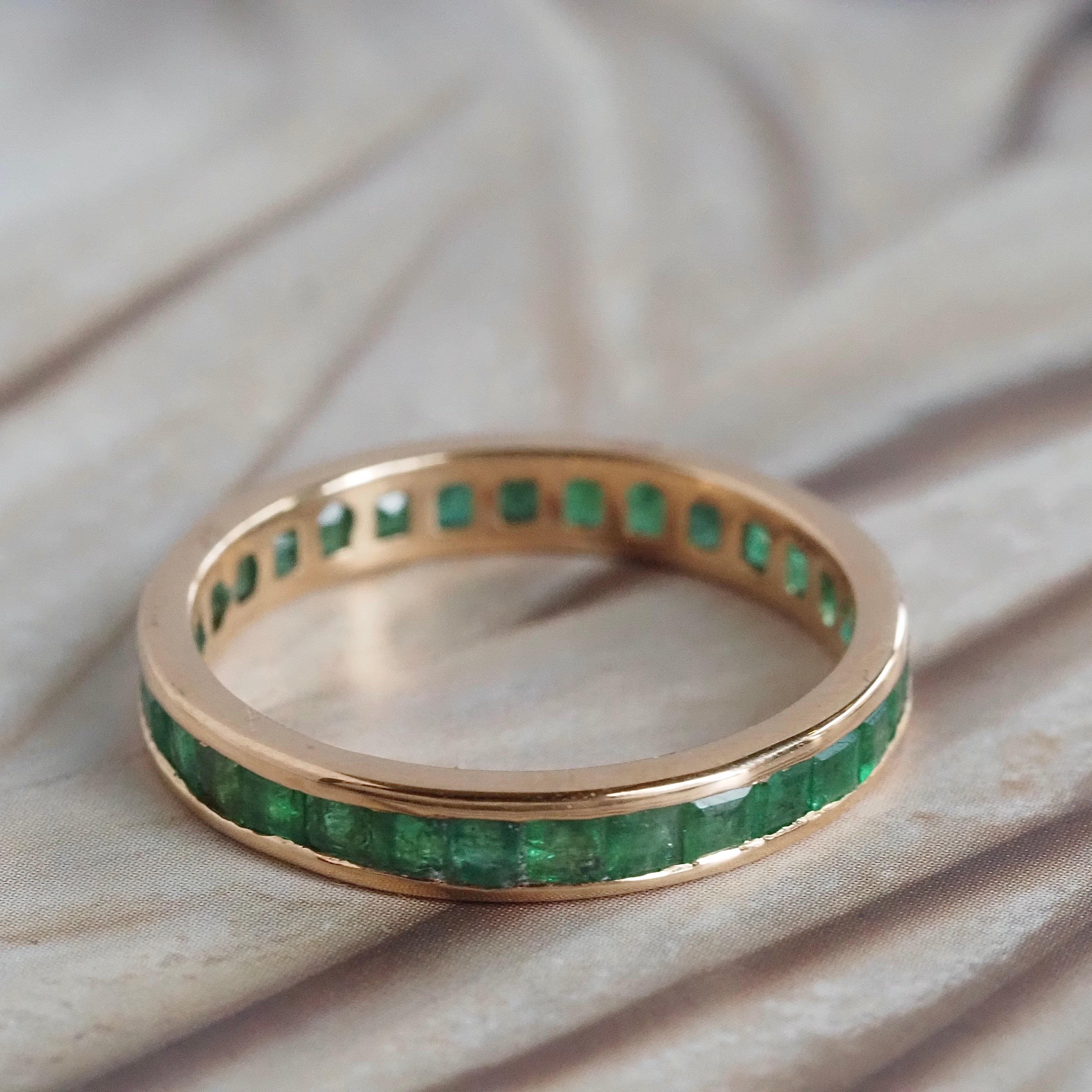 Vintage 14k Gold Emerald Eternity Band