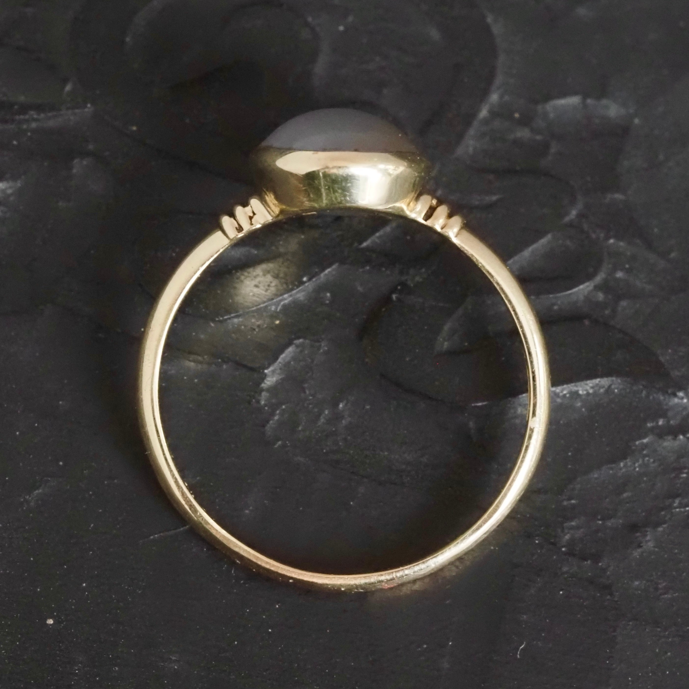 Antique Art Deco 14k Gold Oval Bezel Set Moonstone Ring