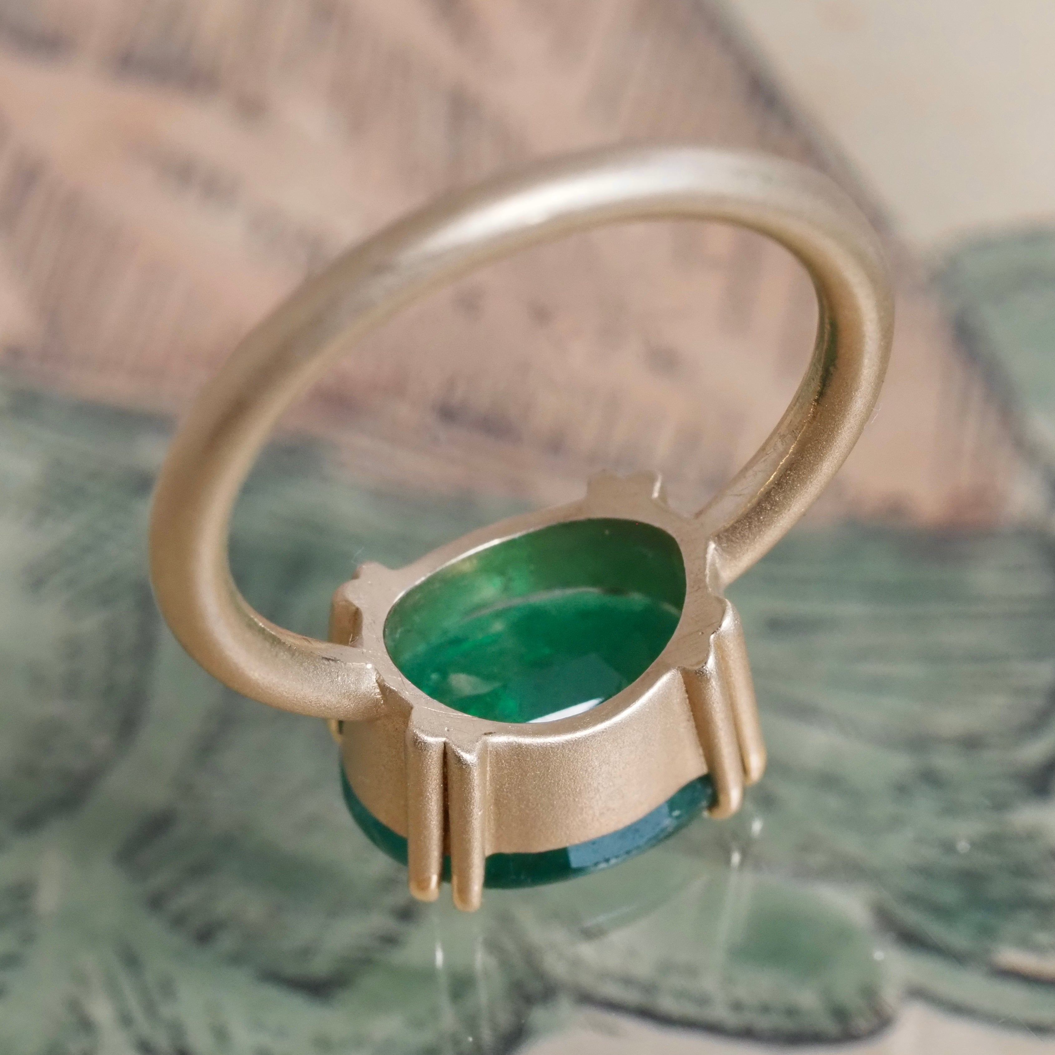 Oval Emerald 14k Gold Ring