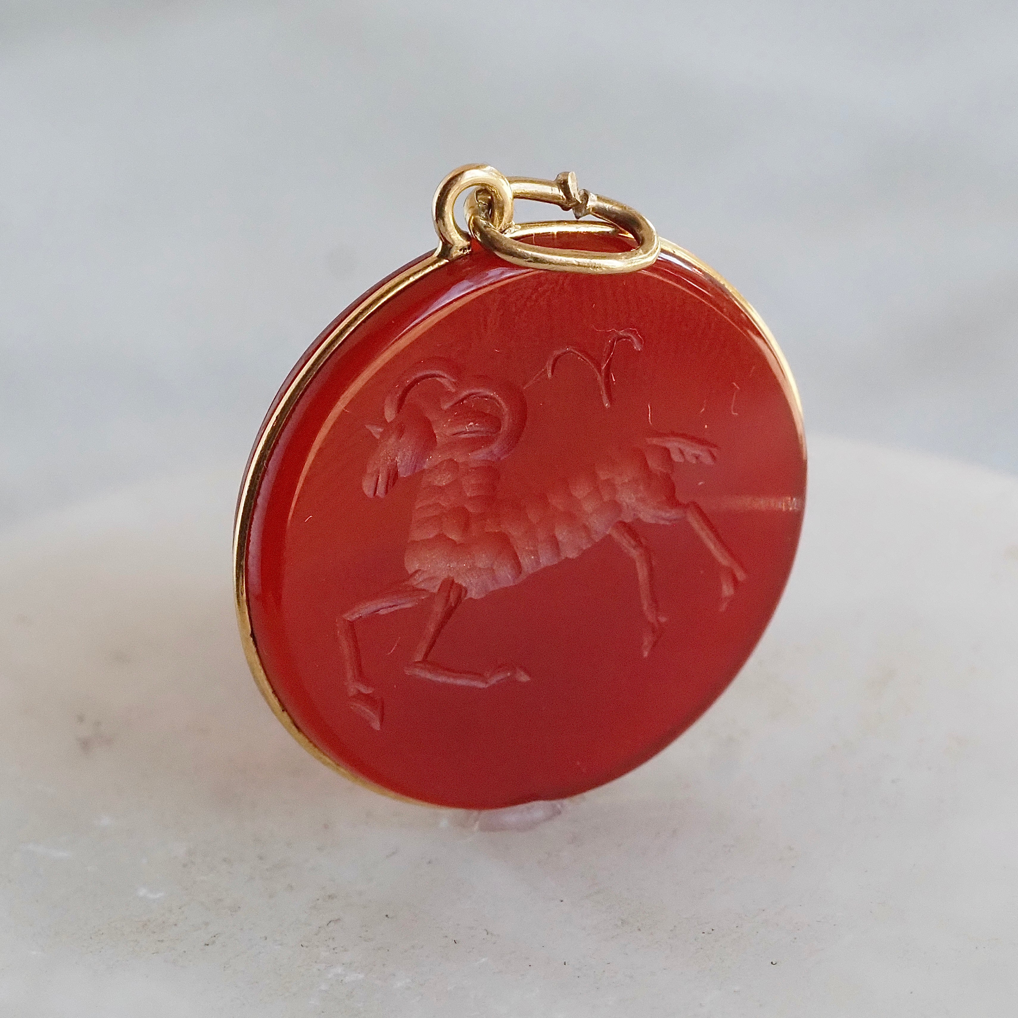 Vintage Carnelian Aries Intaglio 18k Gold Charm Pendant