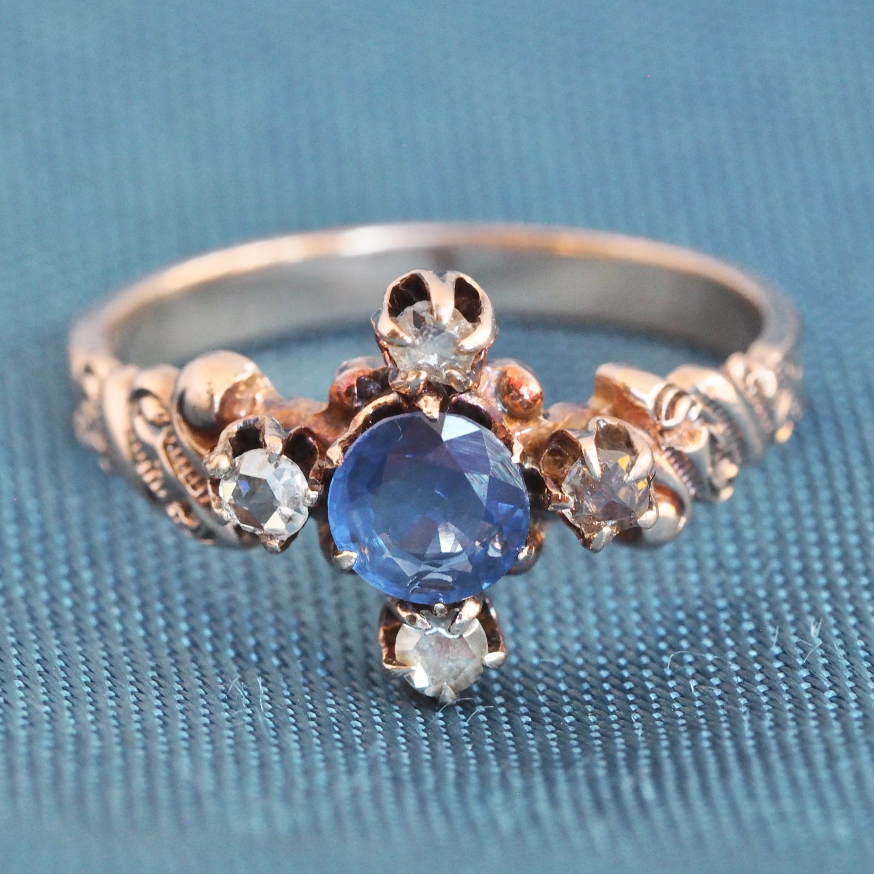 Antique Victorian 10k Gold Sapphire and Rose Cut Diamond Accents Ring