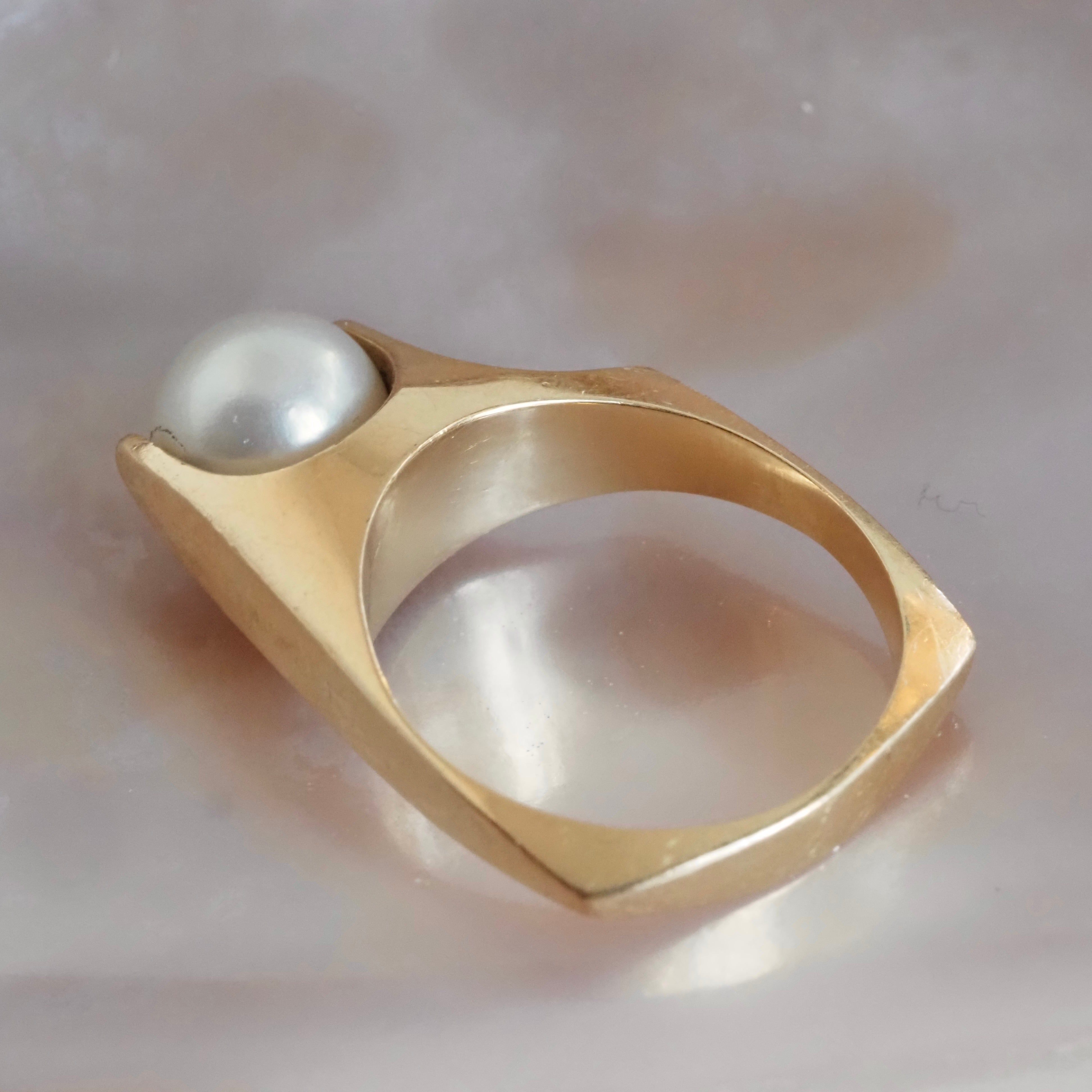 Vintage Mid-Century Modern Pearl Spinner Ring