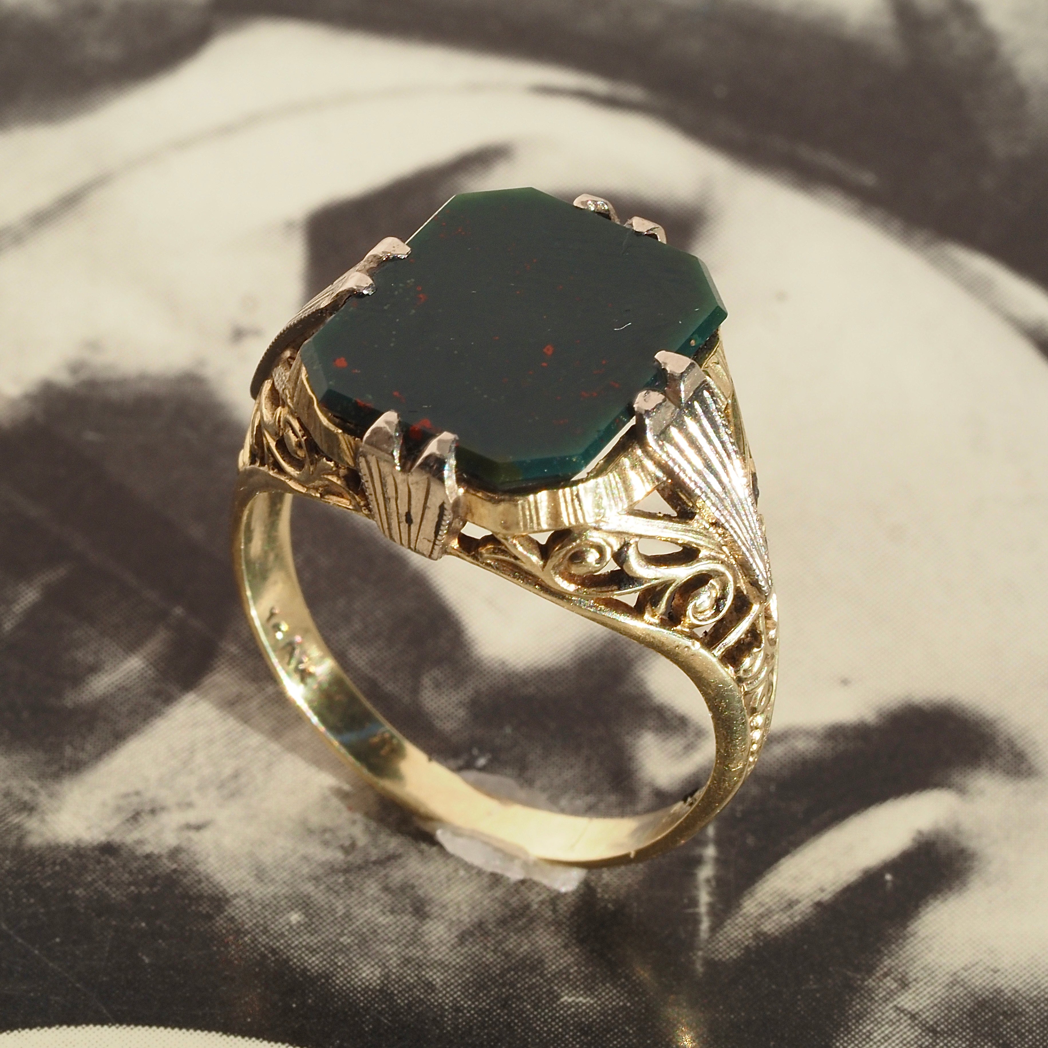 Antique Bloodstone 14k Gold Two-Tone Filigree Ring