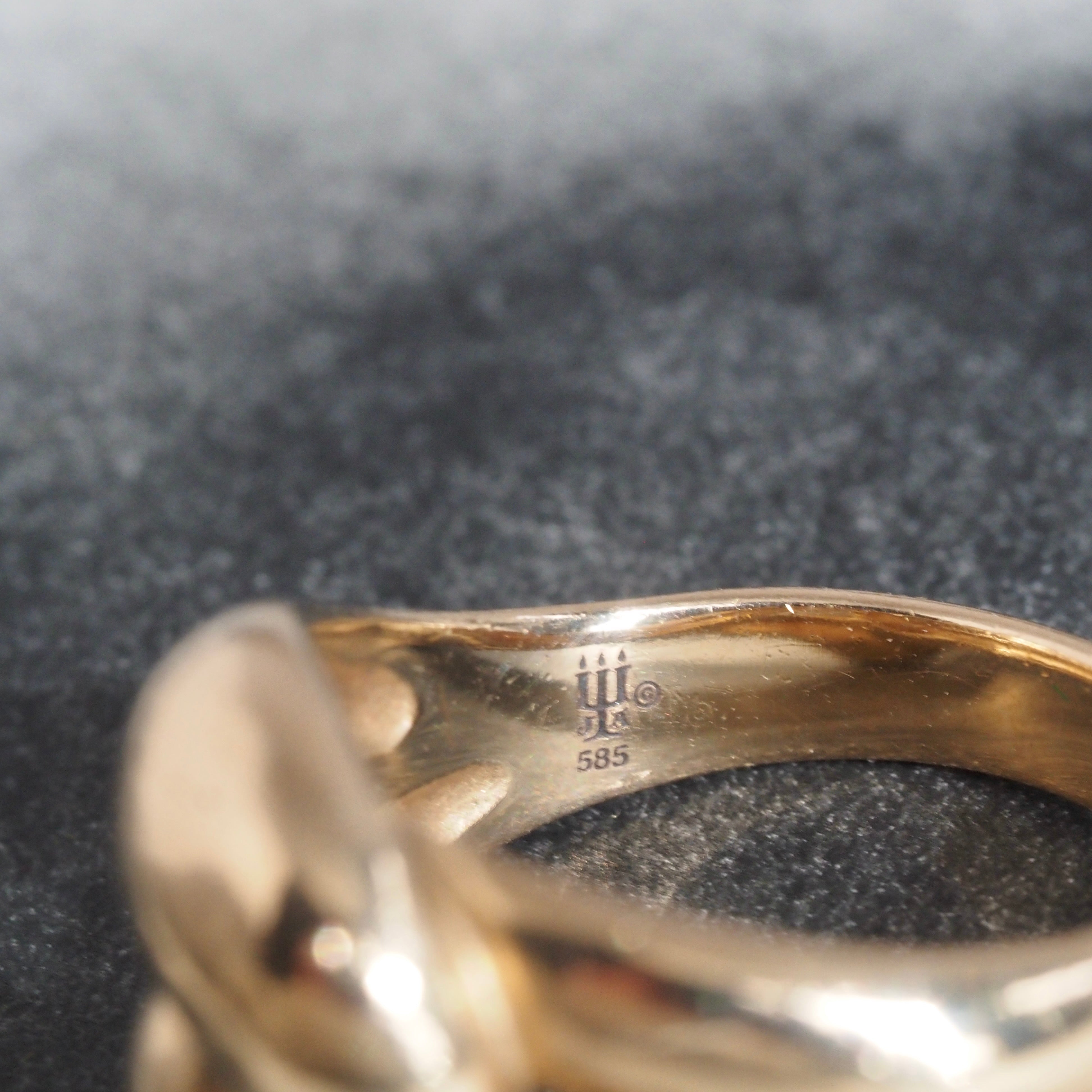 Vintage James Avery 14k Gold Large Knot Ring