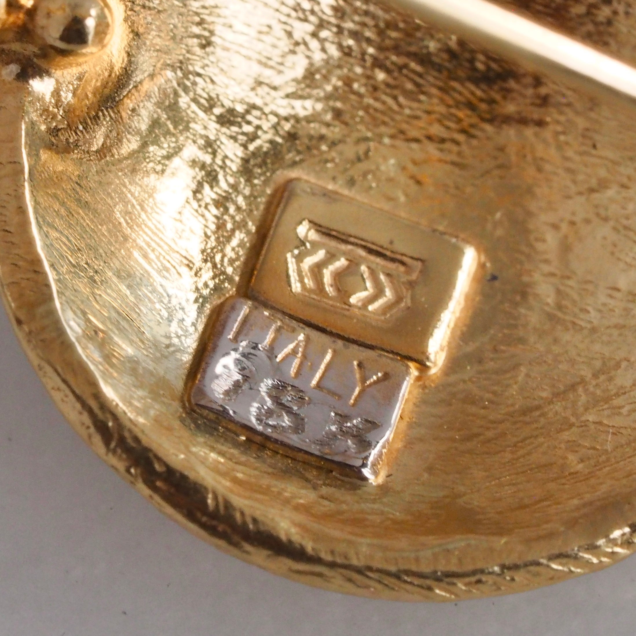 Vintage Italian 18k Gold Filigree Disc Earrings