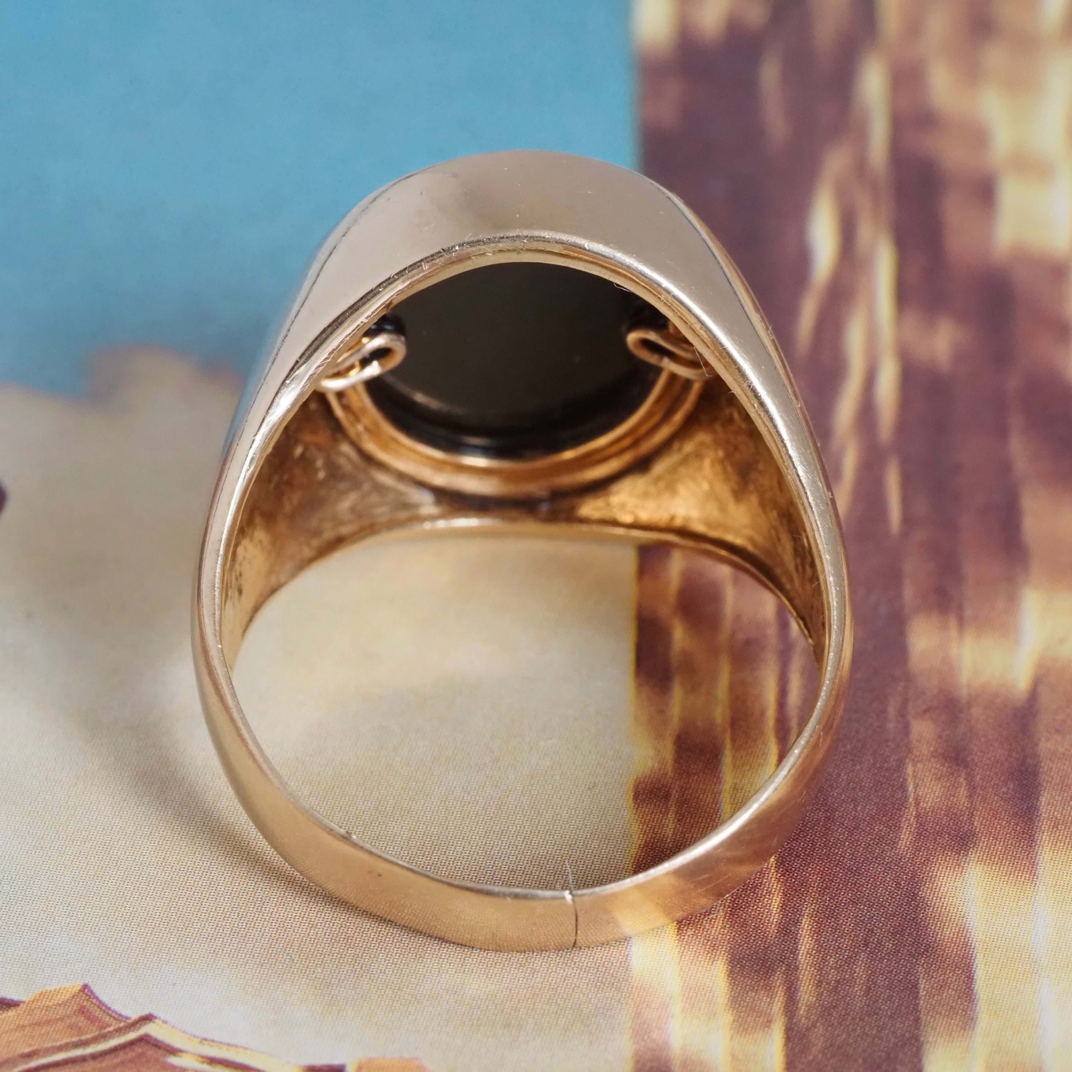 Vintage Onyx 14k Gold Signet Ring