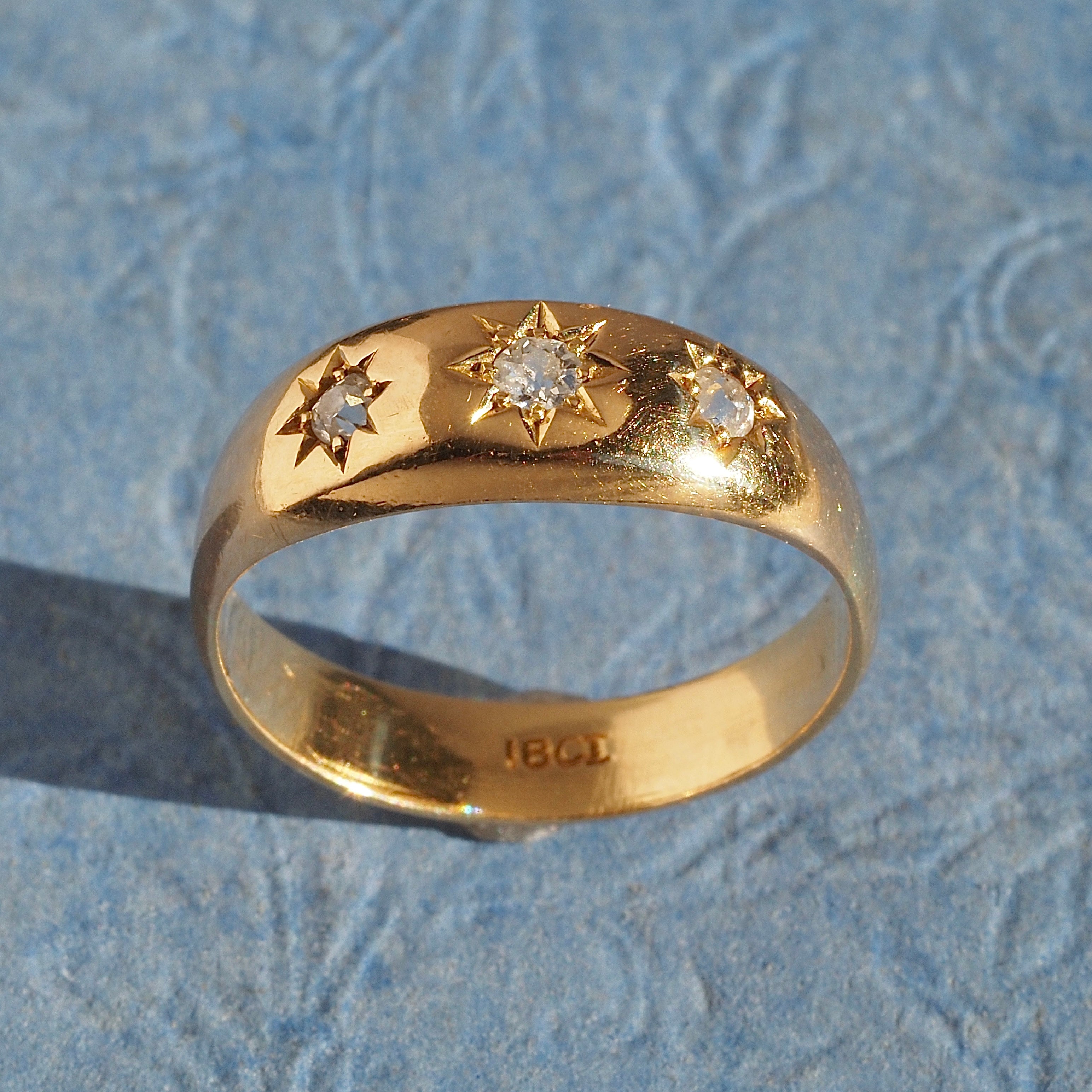 Antique English Starburst Flush Set Old Mine Cut Diamond Trilogy 18k Gold Ring