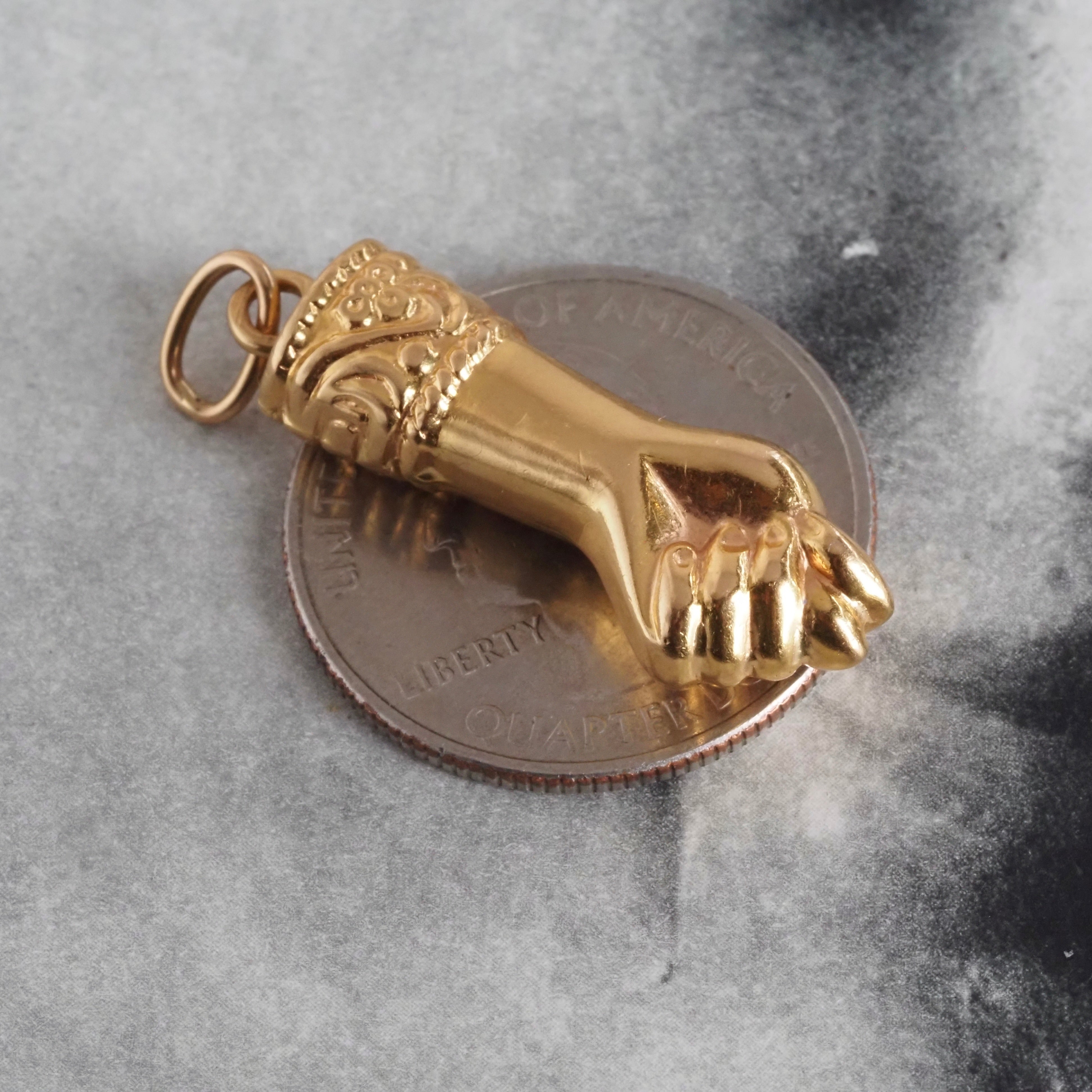 Antique 18k Gold Mano Figa Pendant