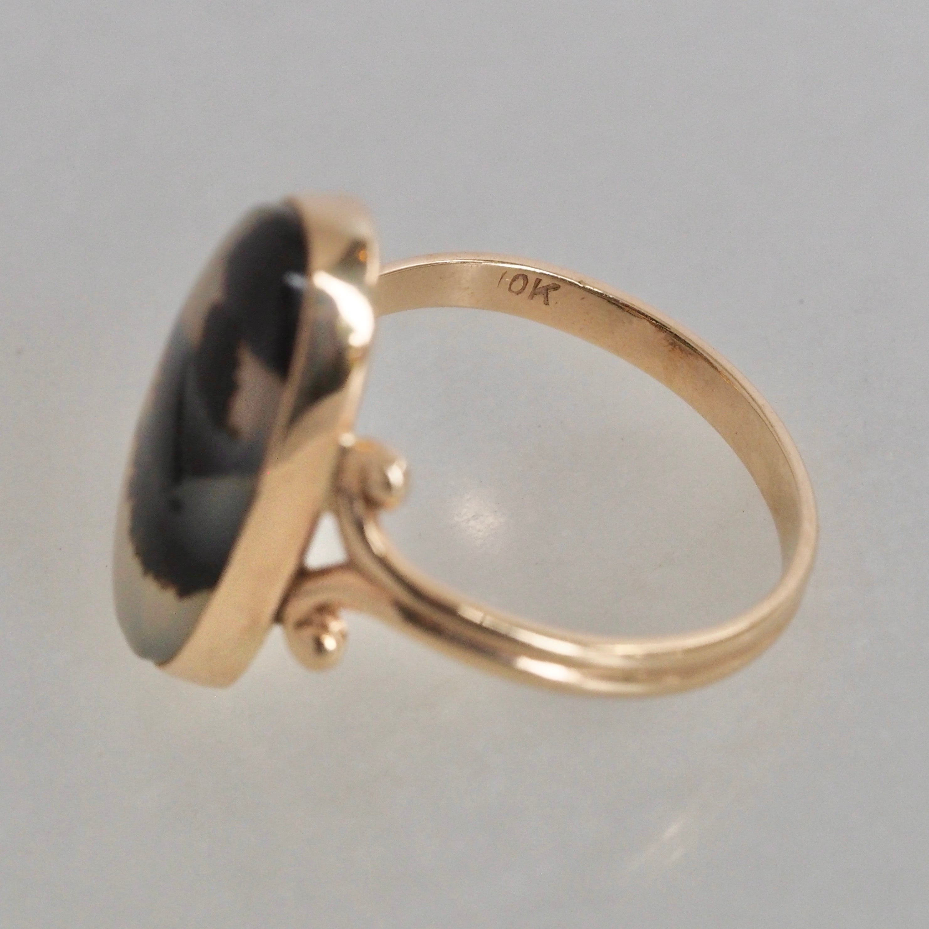 Antique 10k Gold Picture Agate Ring