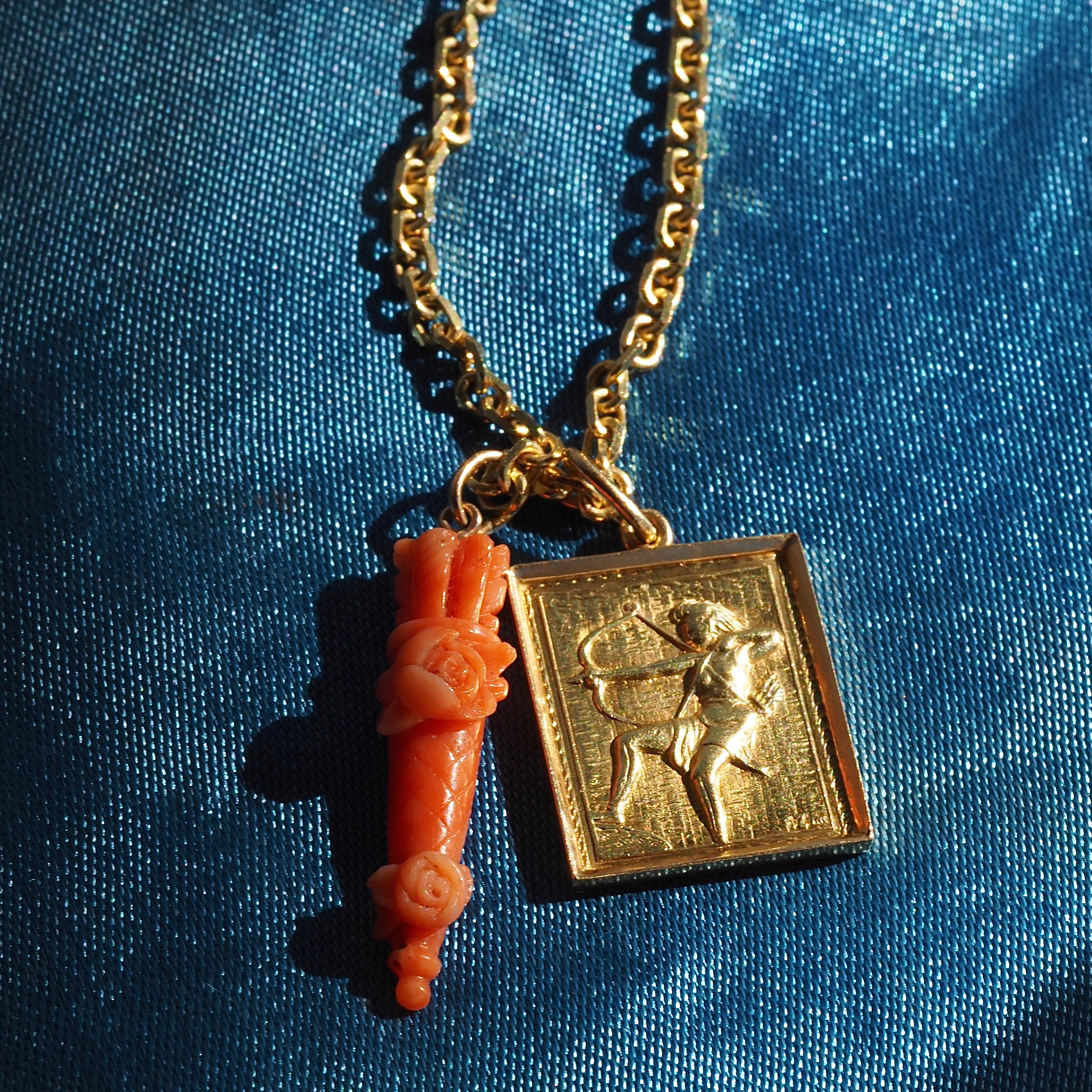 Vintage 18k Gold Sagittarius Archer Pendant