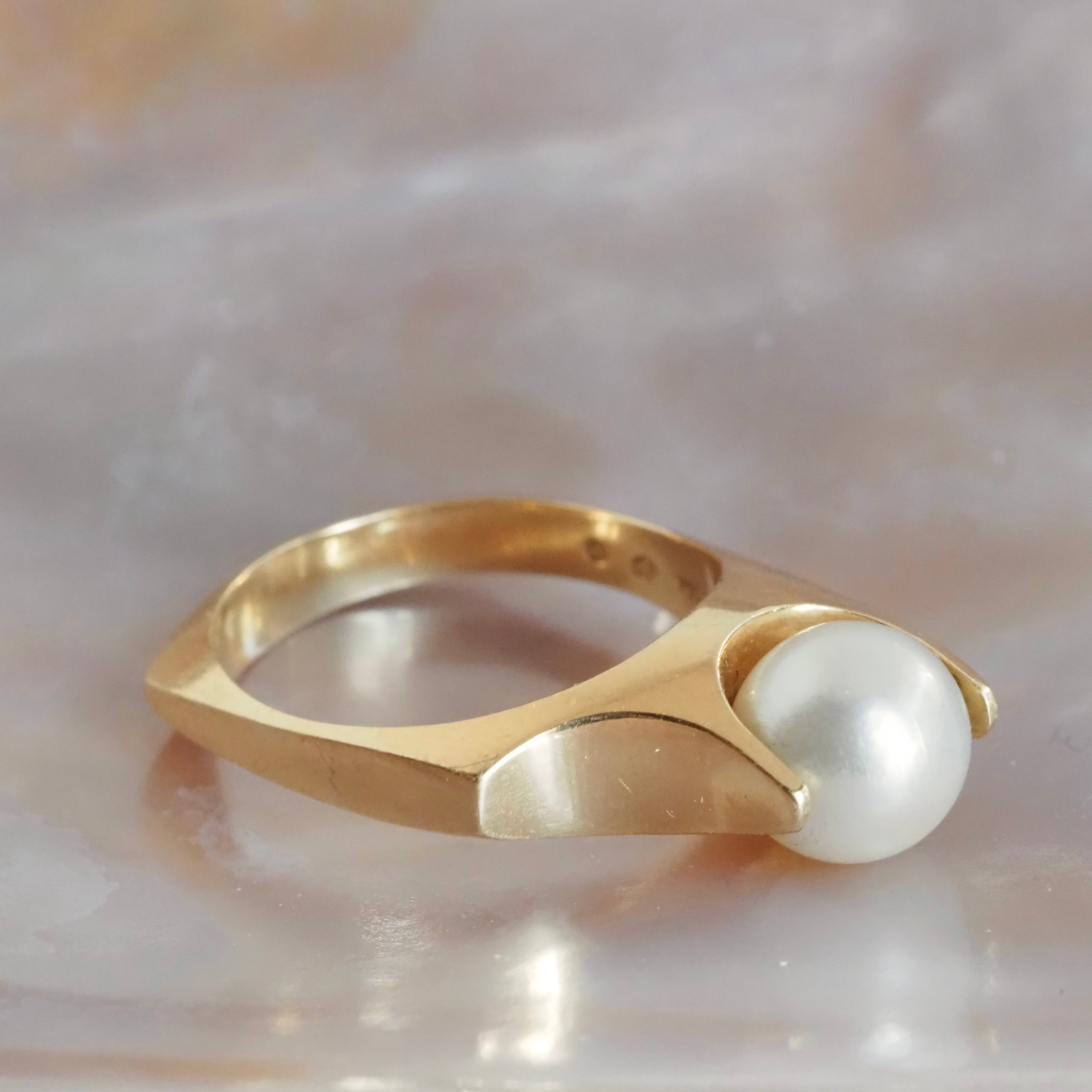 Vintage Mid-Century Modern Pearl Spinner Ring