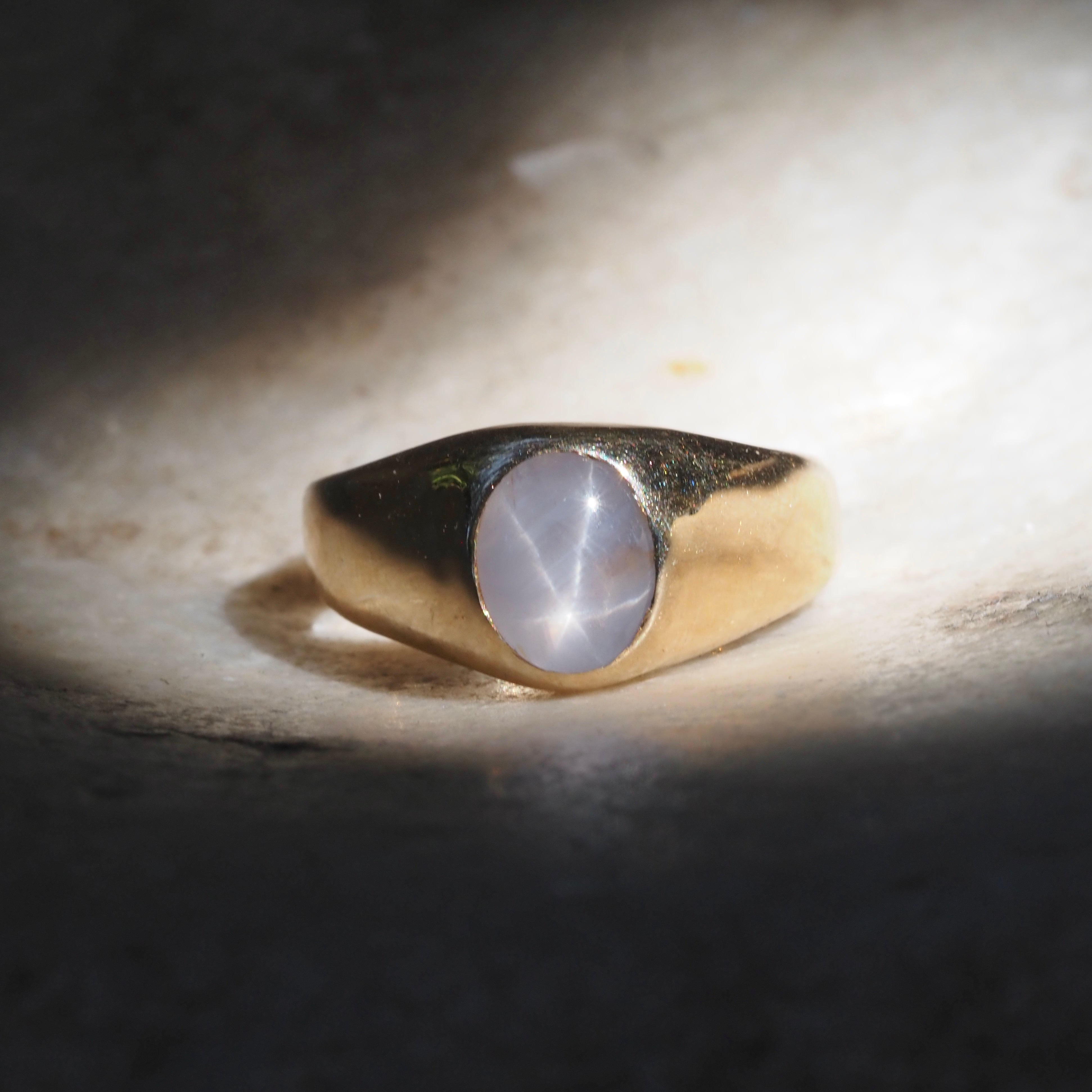 Vintage Natural Star Sapphire 14k Gold Flush Set Signet Ring