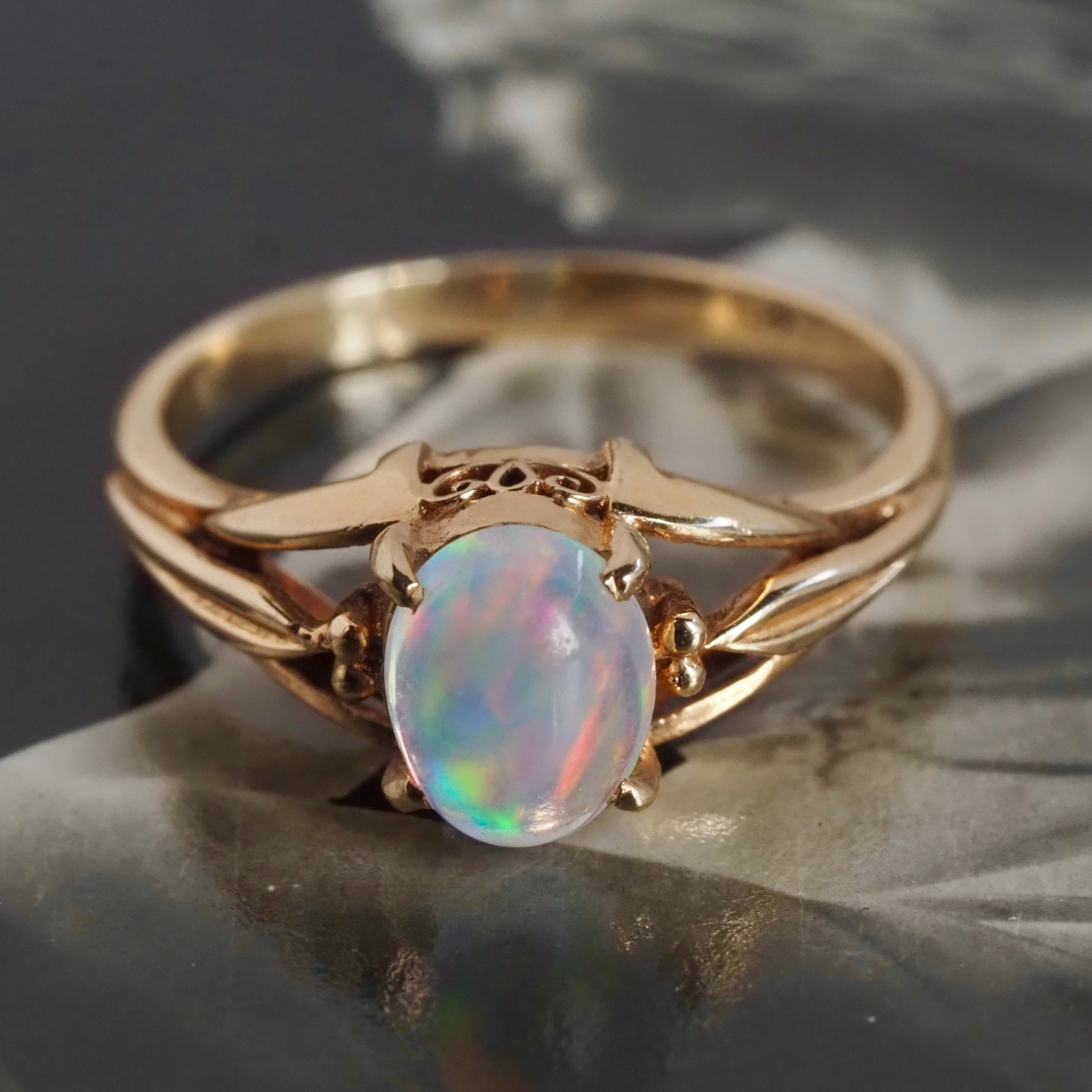 Vintage Victorian Style Opal 14k Gold Ring