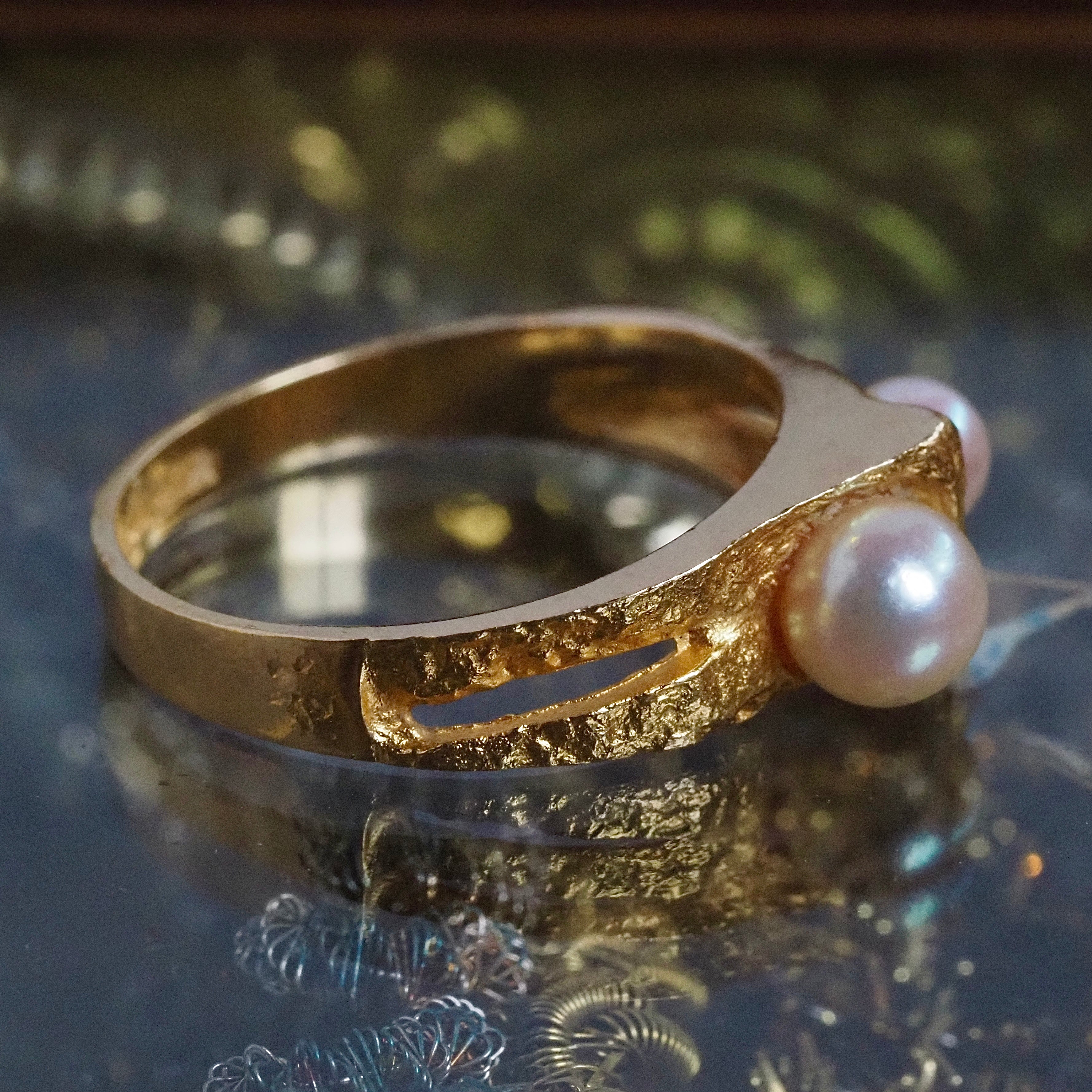 Vintage Modernist 18k Gold and Pearl Ring by Björn Weckström for Lapponia