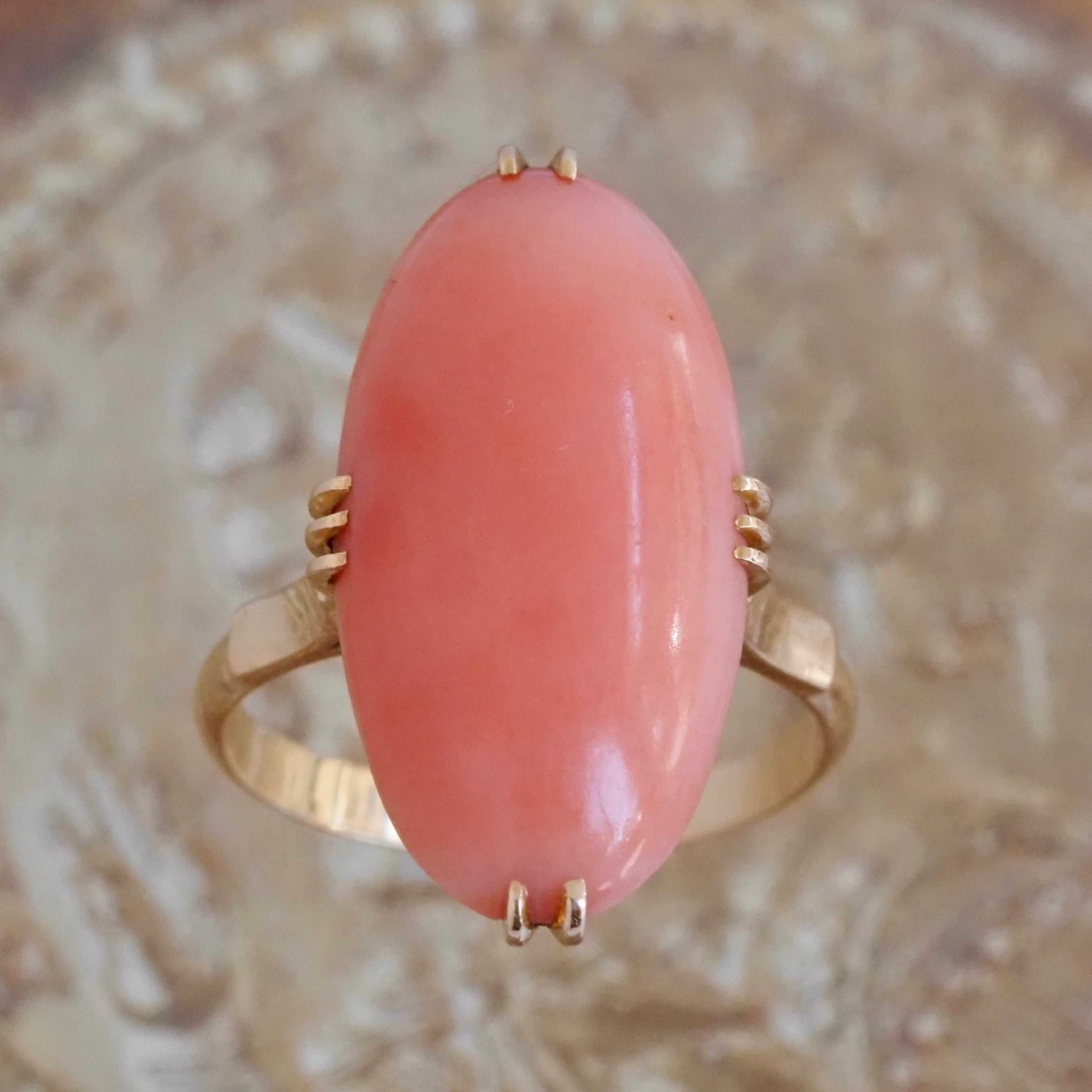 Mid Century Oval Coral 18k Gold Ring