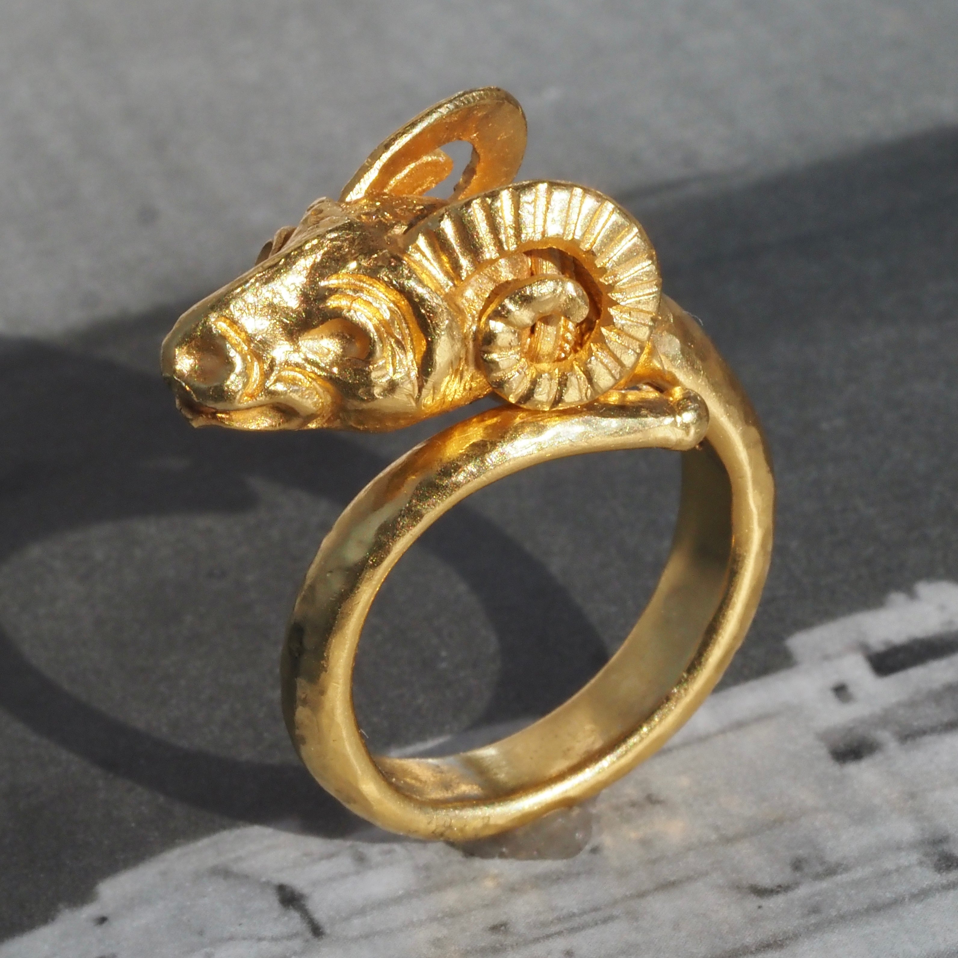 Vintage Greek Ram 22k Gold Ring