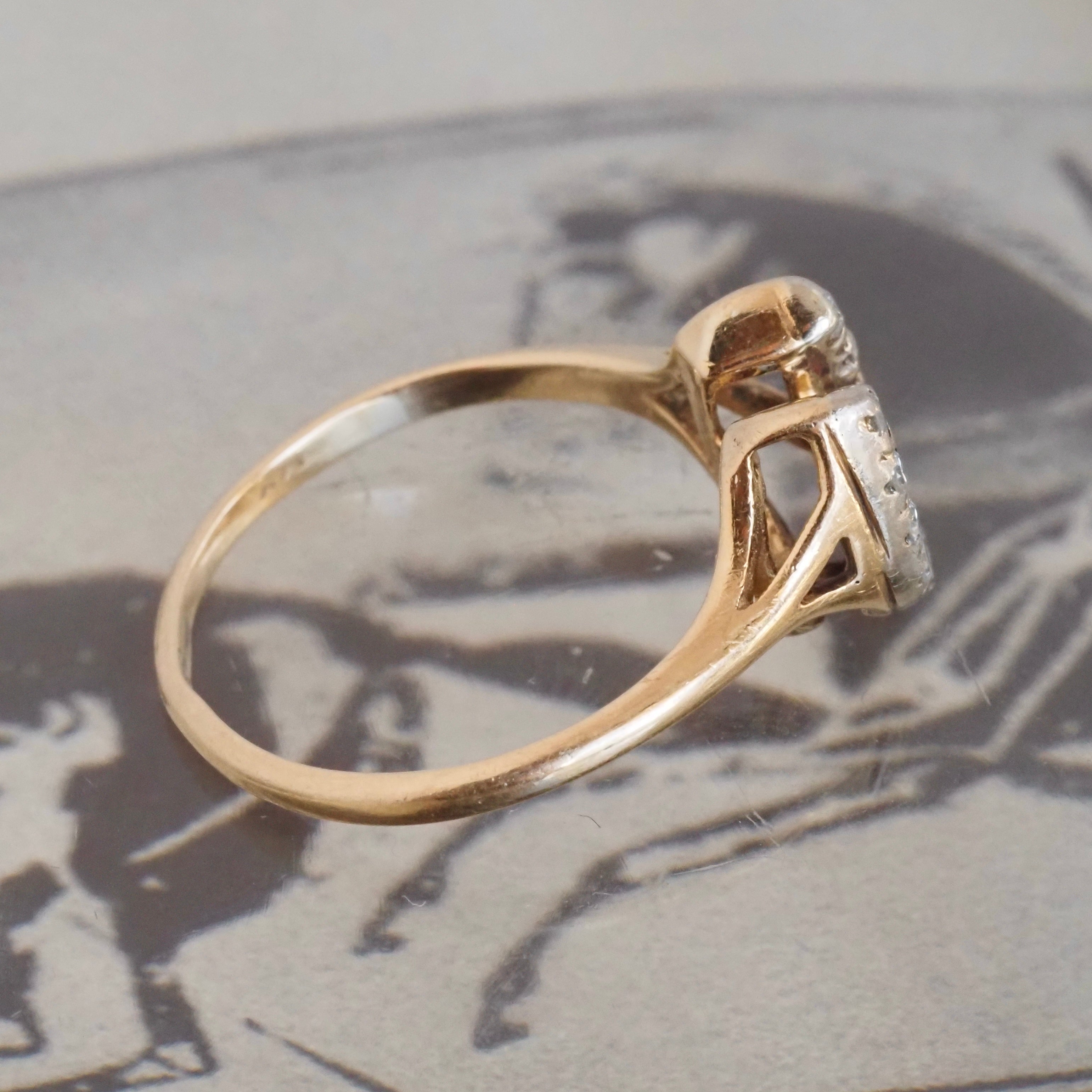 Vintage Horseshoe Diamond 14k Gold Ring