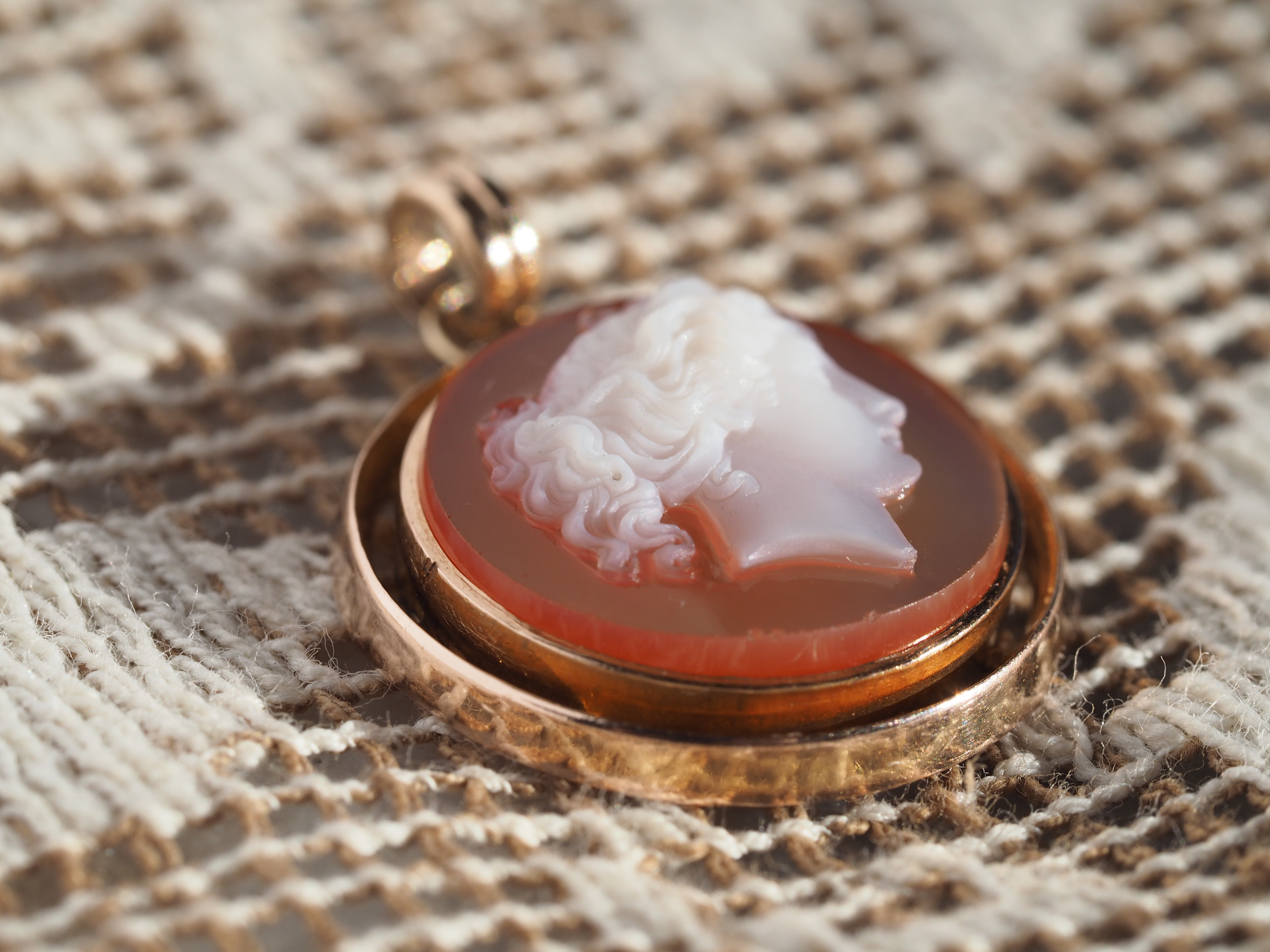 Antique Victorian 14k Gold Diana Hardstone Cameo Pendant
