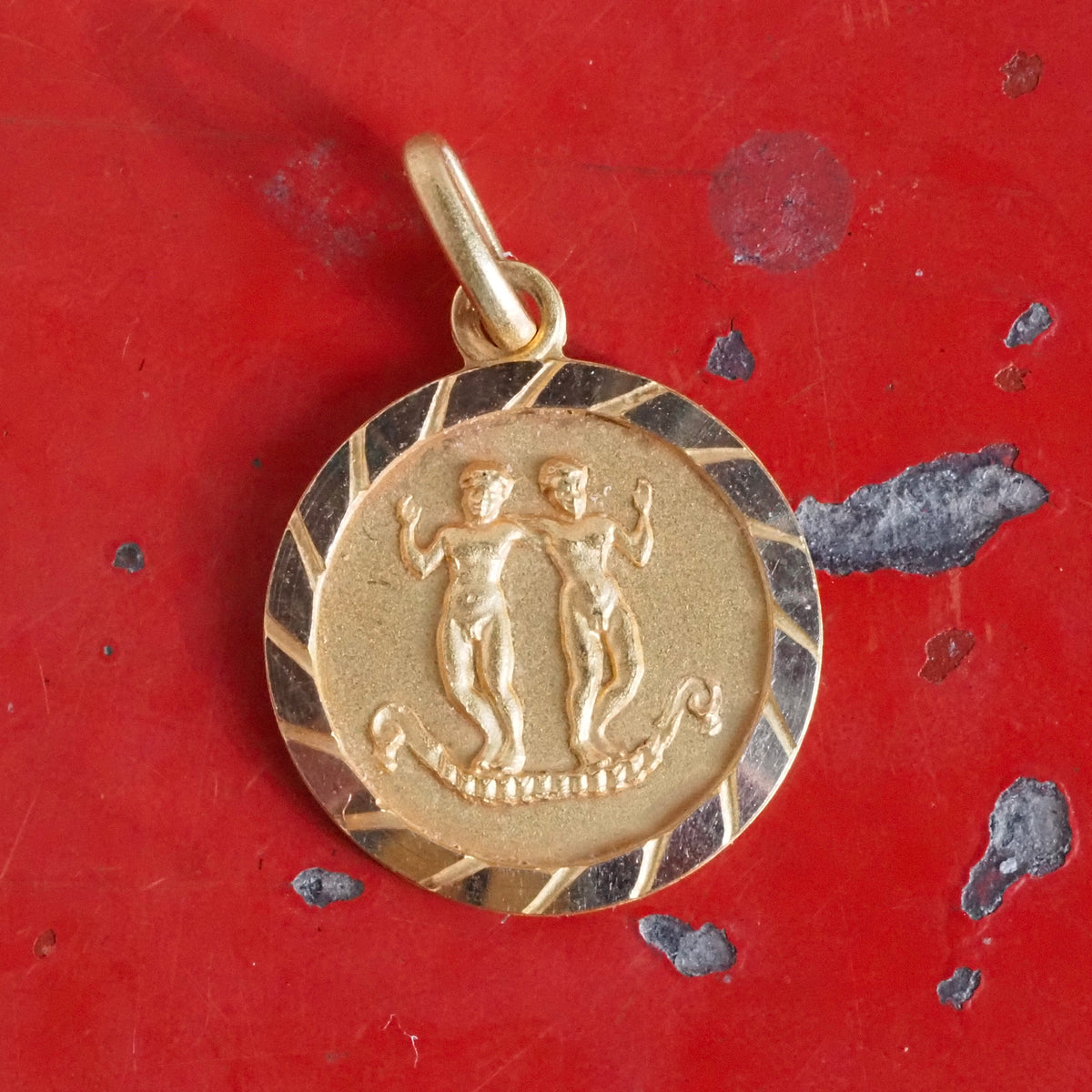 Vintage Italian Gemini 18k Gold Zodiac Charm