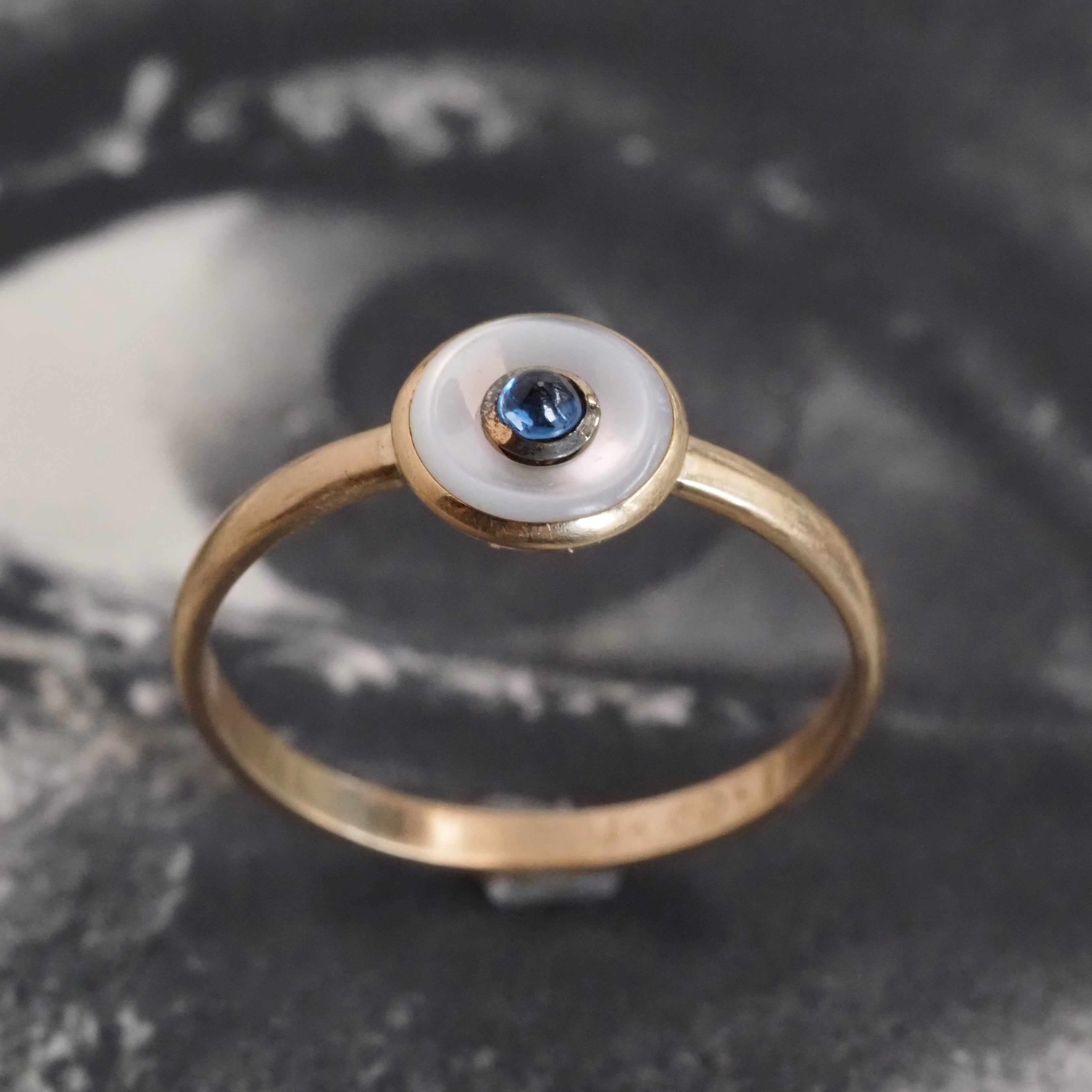 Vintage Sapphire Mother Of Pearl 14k Gold Ring