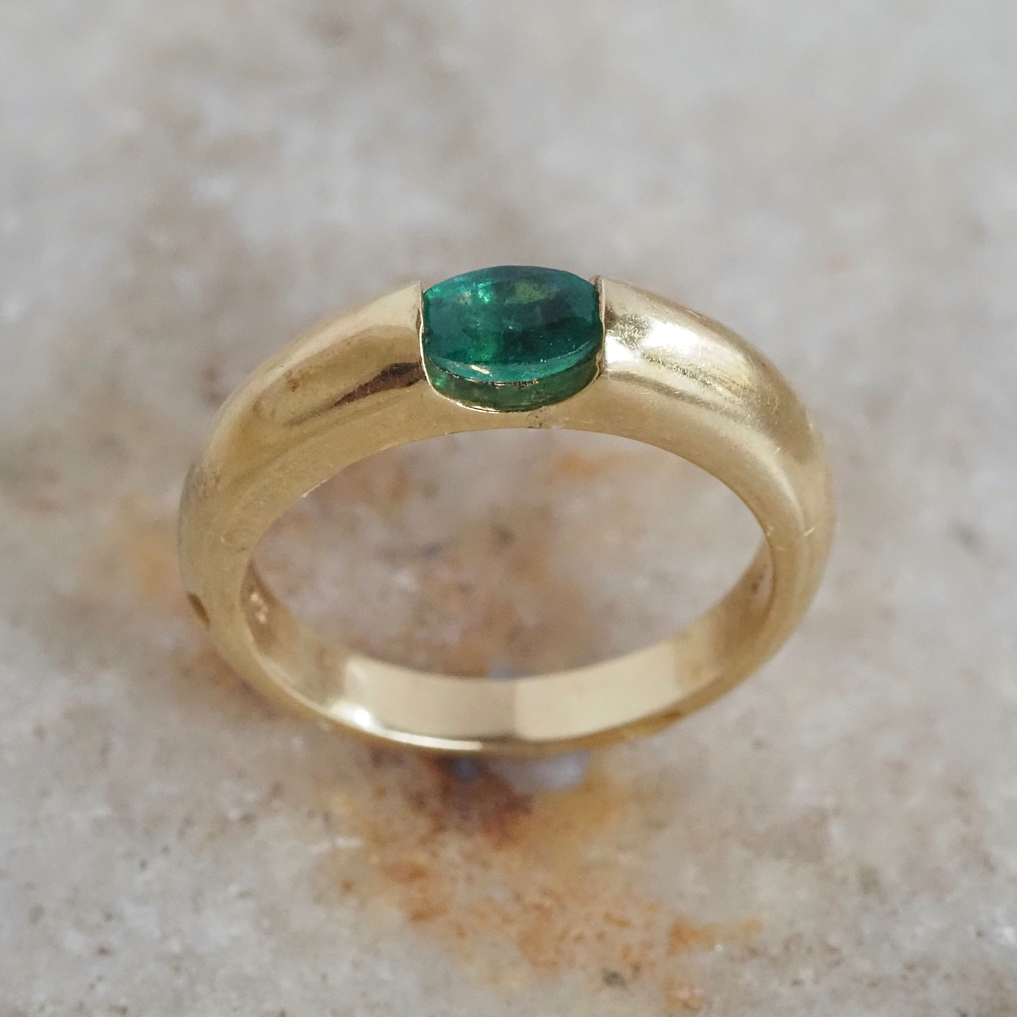 Vintage 18k Gold Emerald Ring