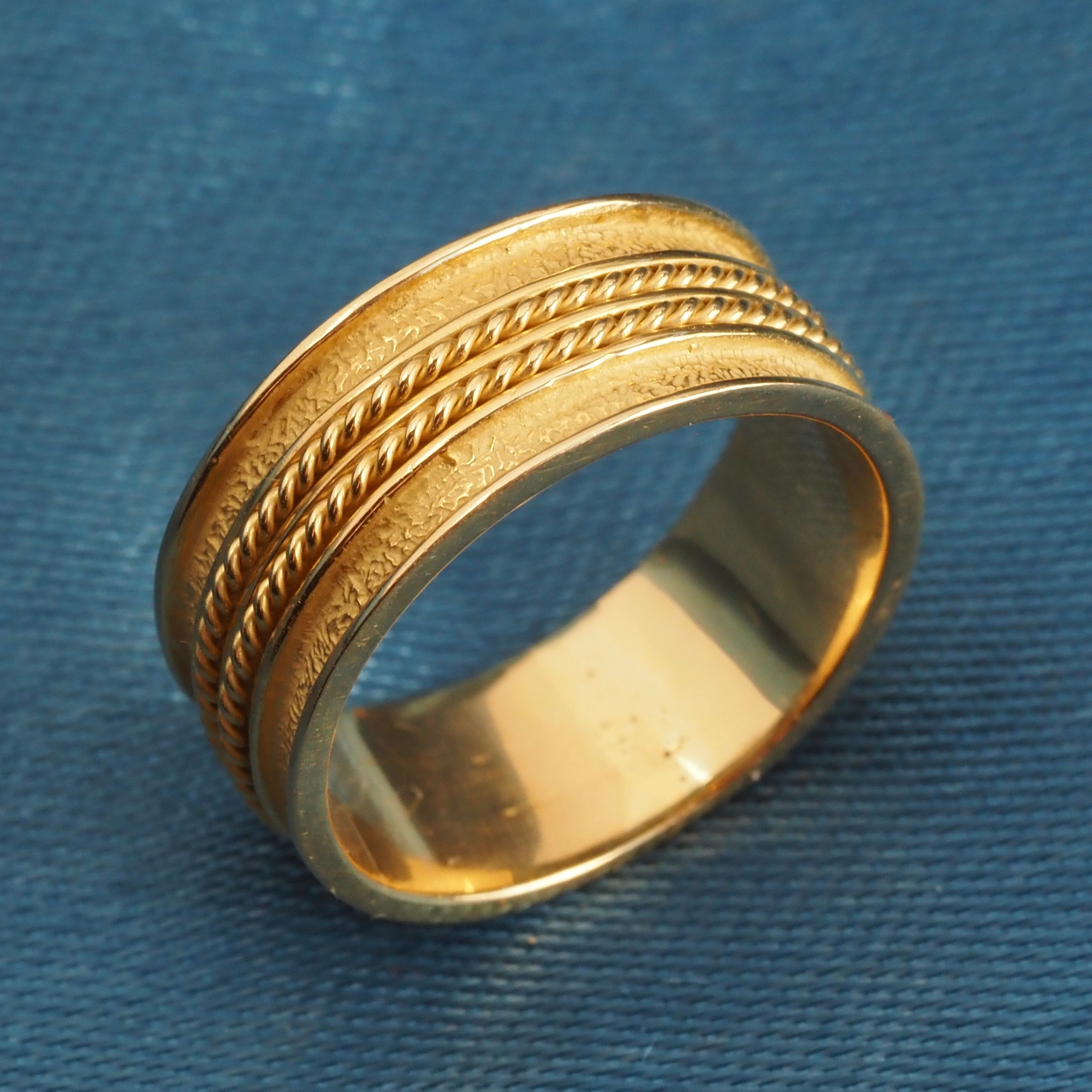 Vintage Portuguese Wide Rope 19k Gold Ring