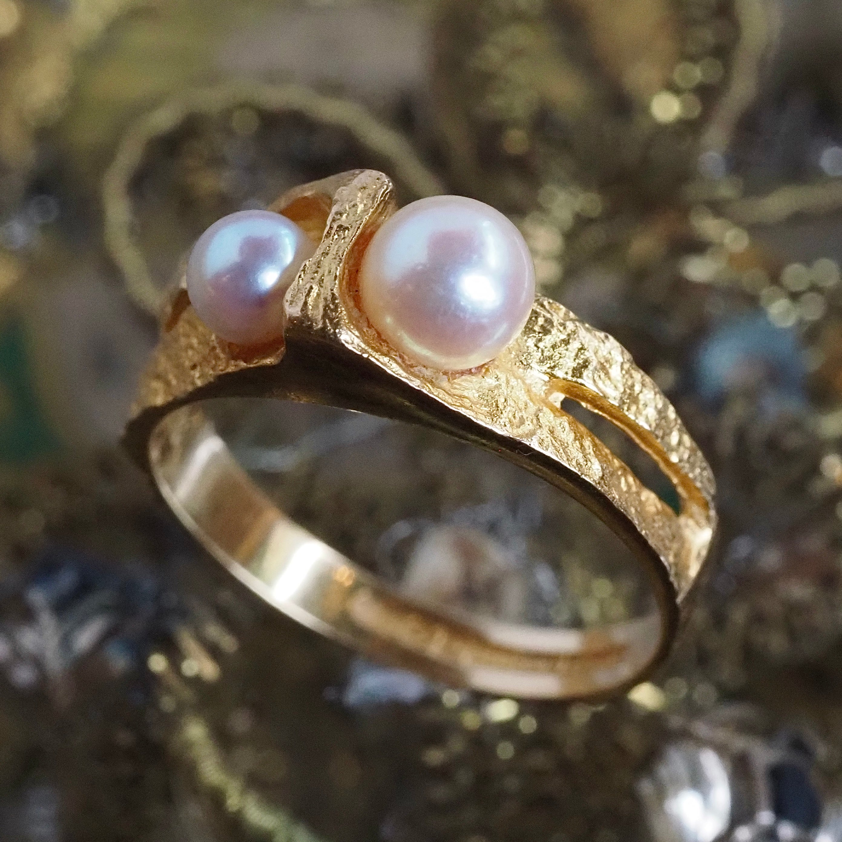 Vintage Modernist 18k Gold and Pearl Ring by Björn Weckström for Lapponia