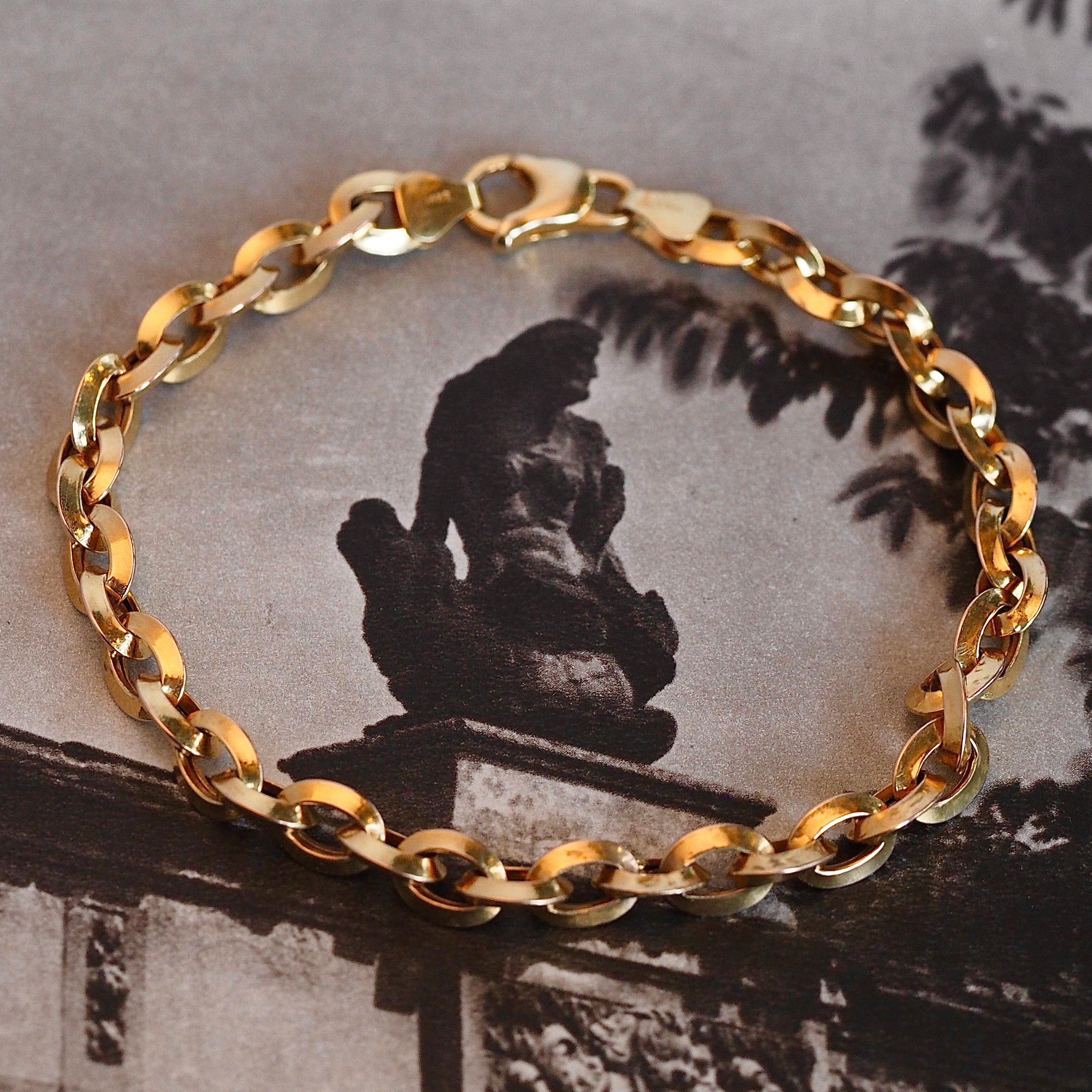 Vintage Italian 14k Gold Knife Edge Oval Link Chain Bracelet