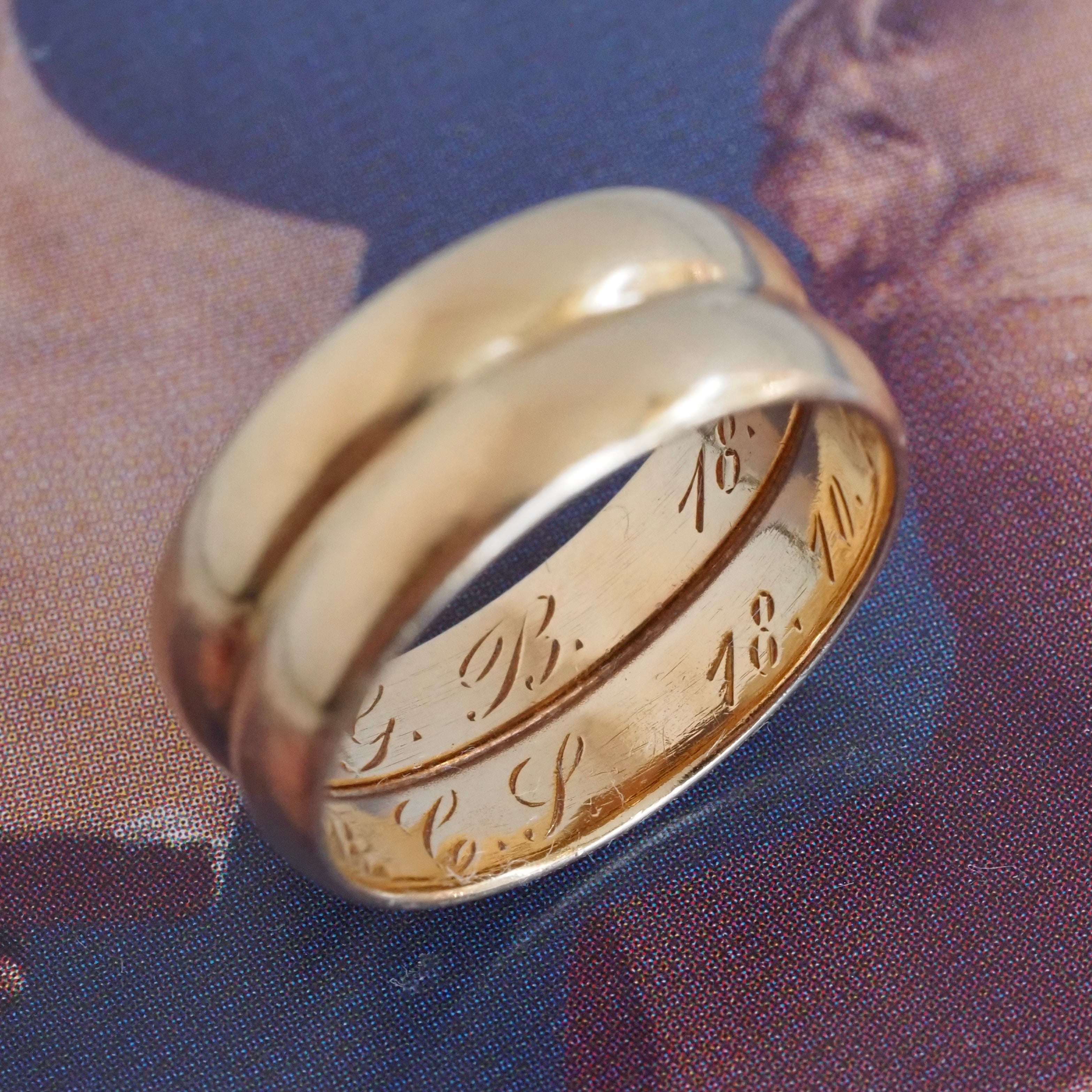 Antique c. 1913 18k Gold Double Stacked Wedding Band