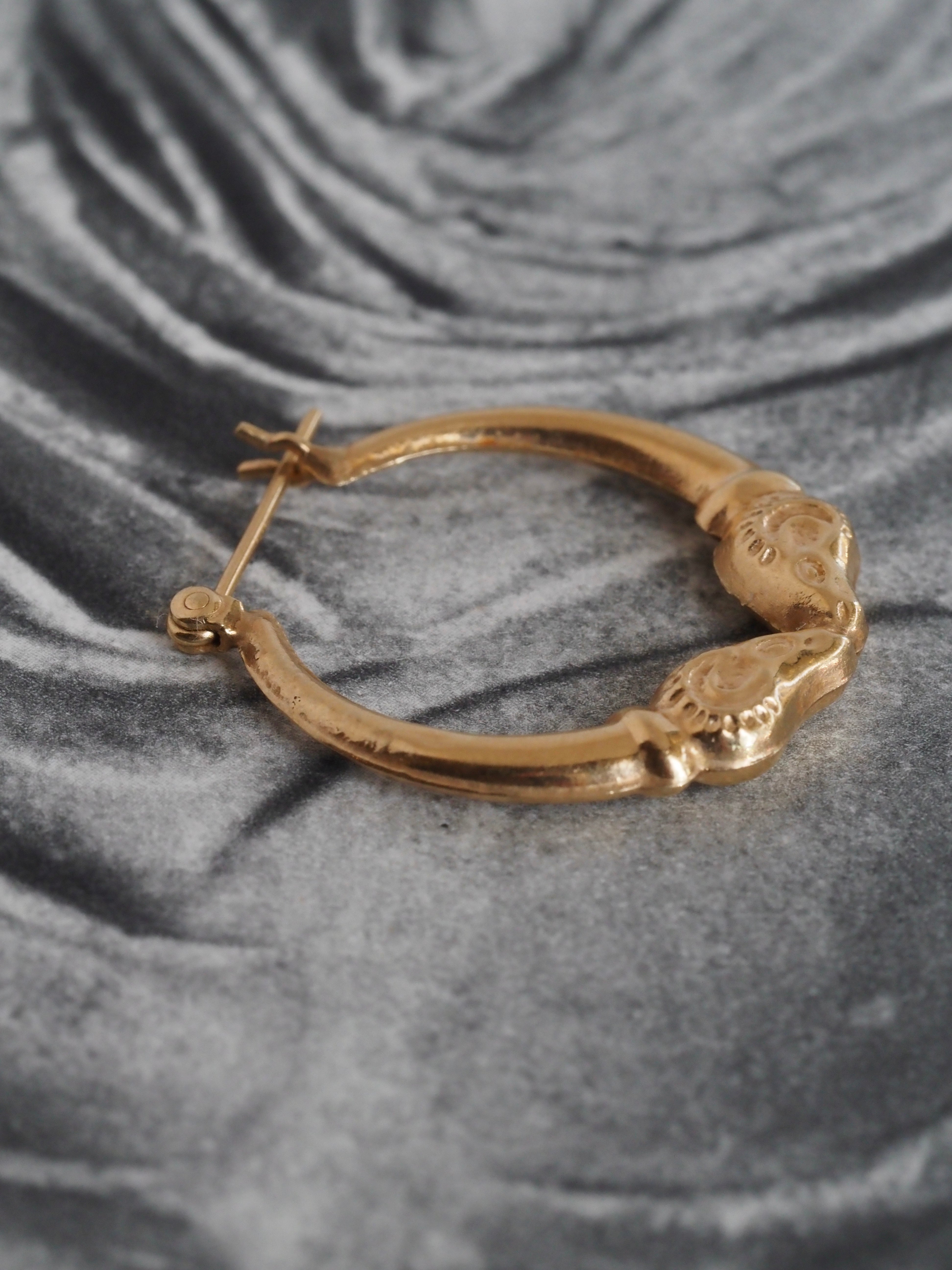 Vintage 14k Gold Ram Hoops