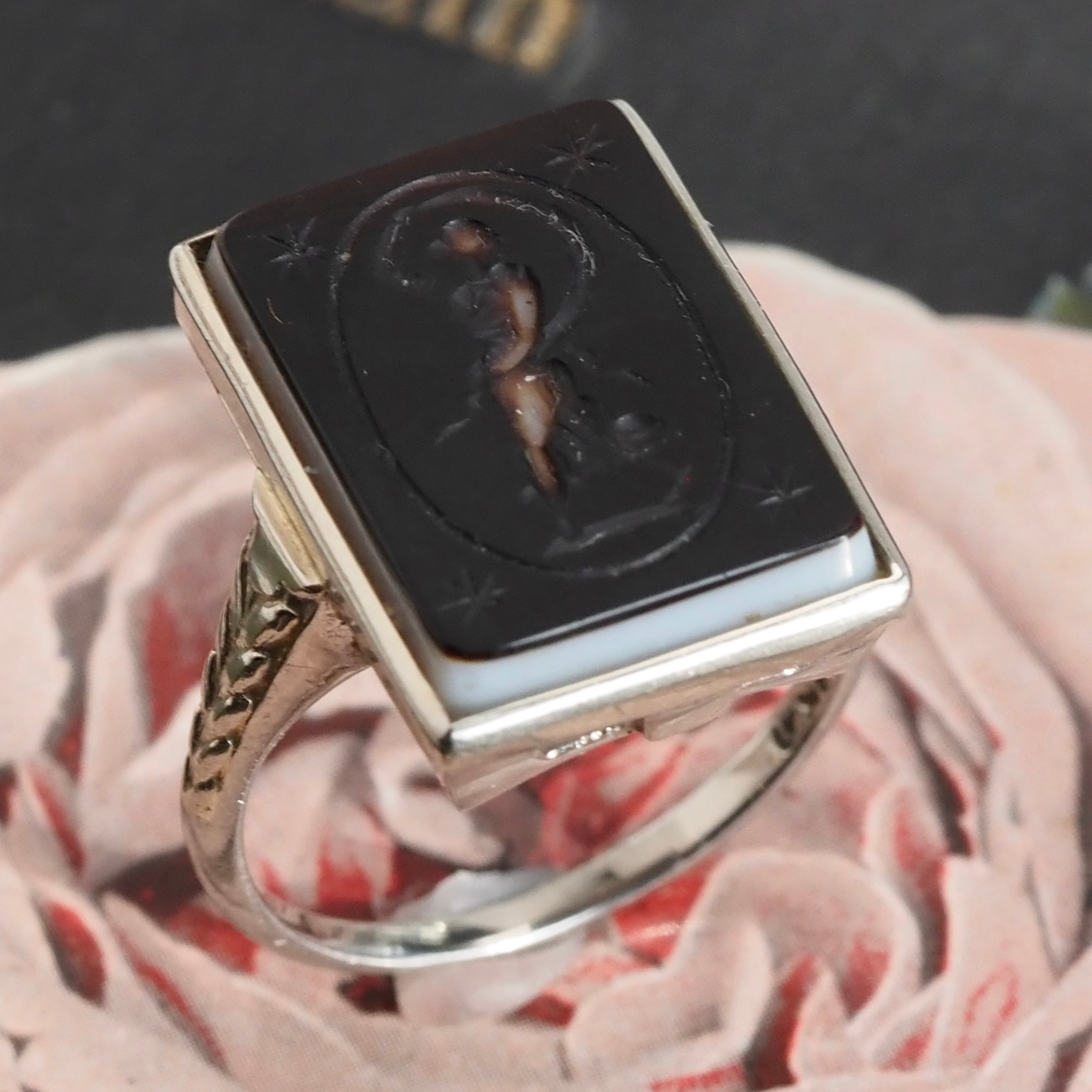 Vintage Art Deco Style Artemis/Diana Banded Agate Intaglio 18k White Gold Ring
