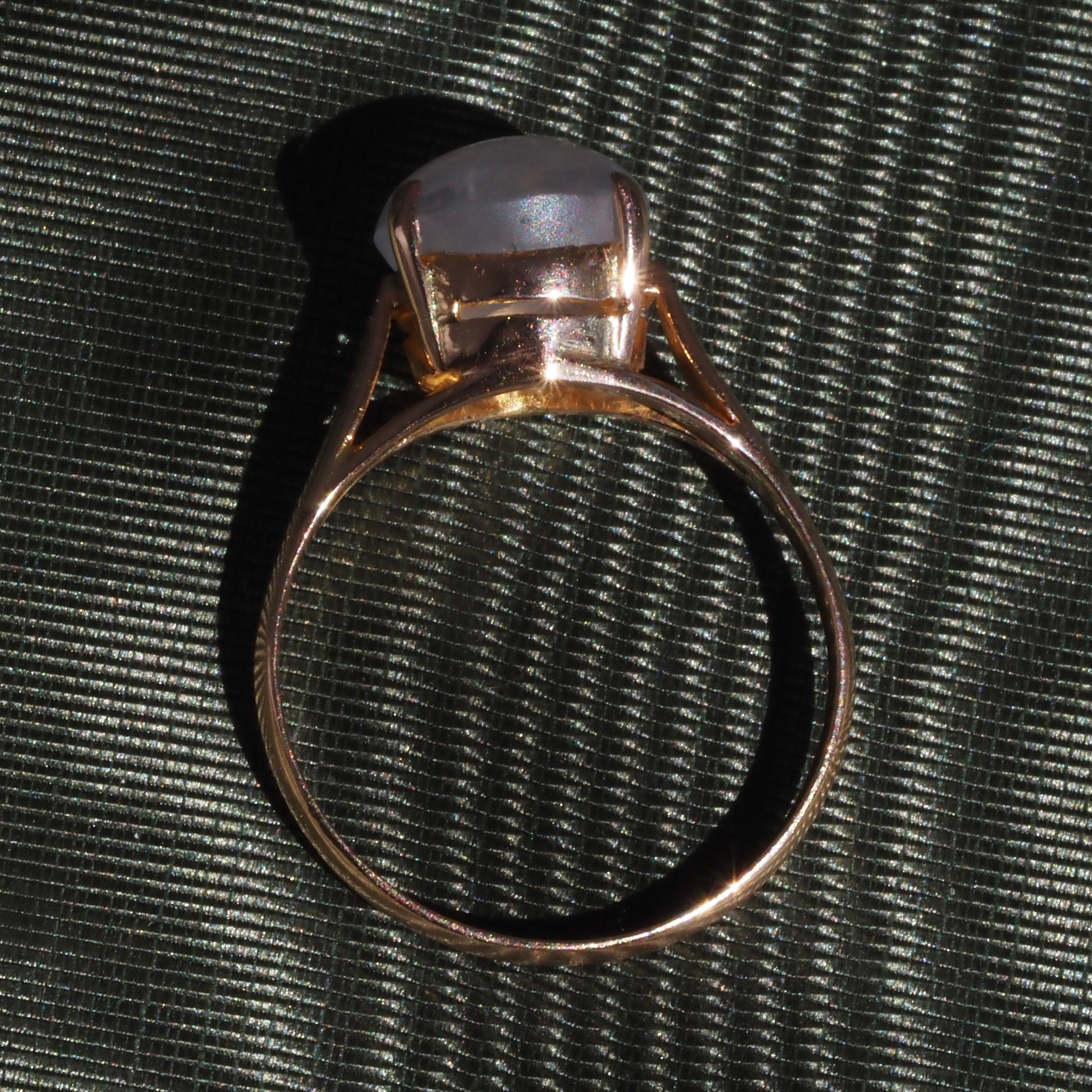 Vintage Natural Star Sapphire 18k Gold Ring
