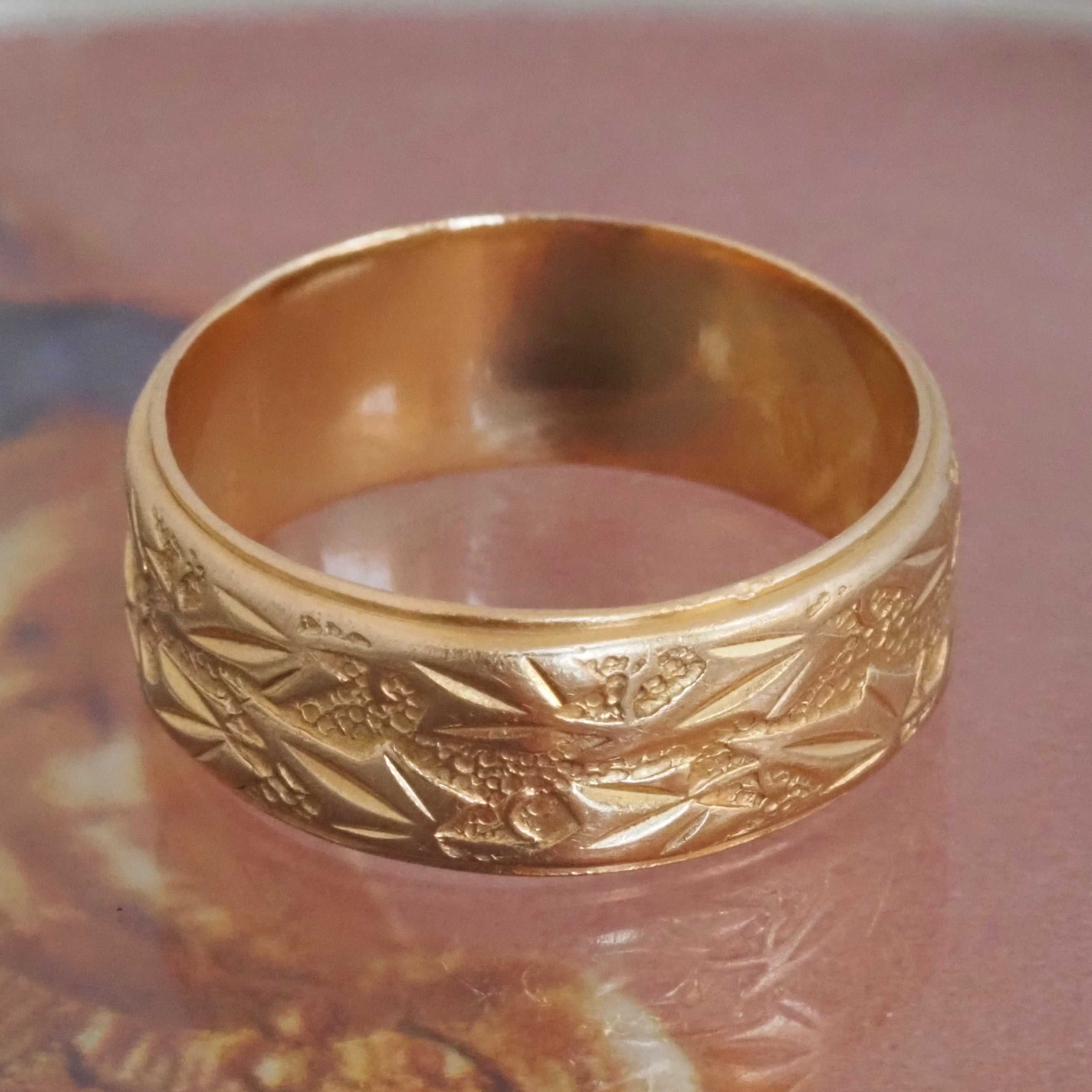 Antique French 18k Gold Ivy Band