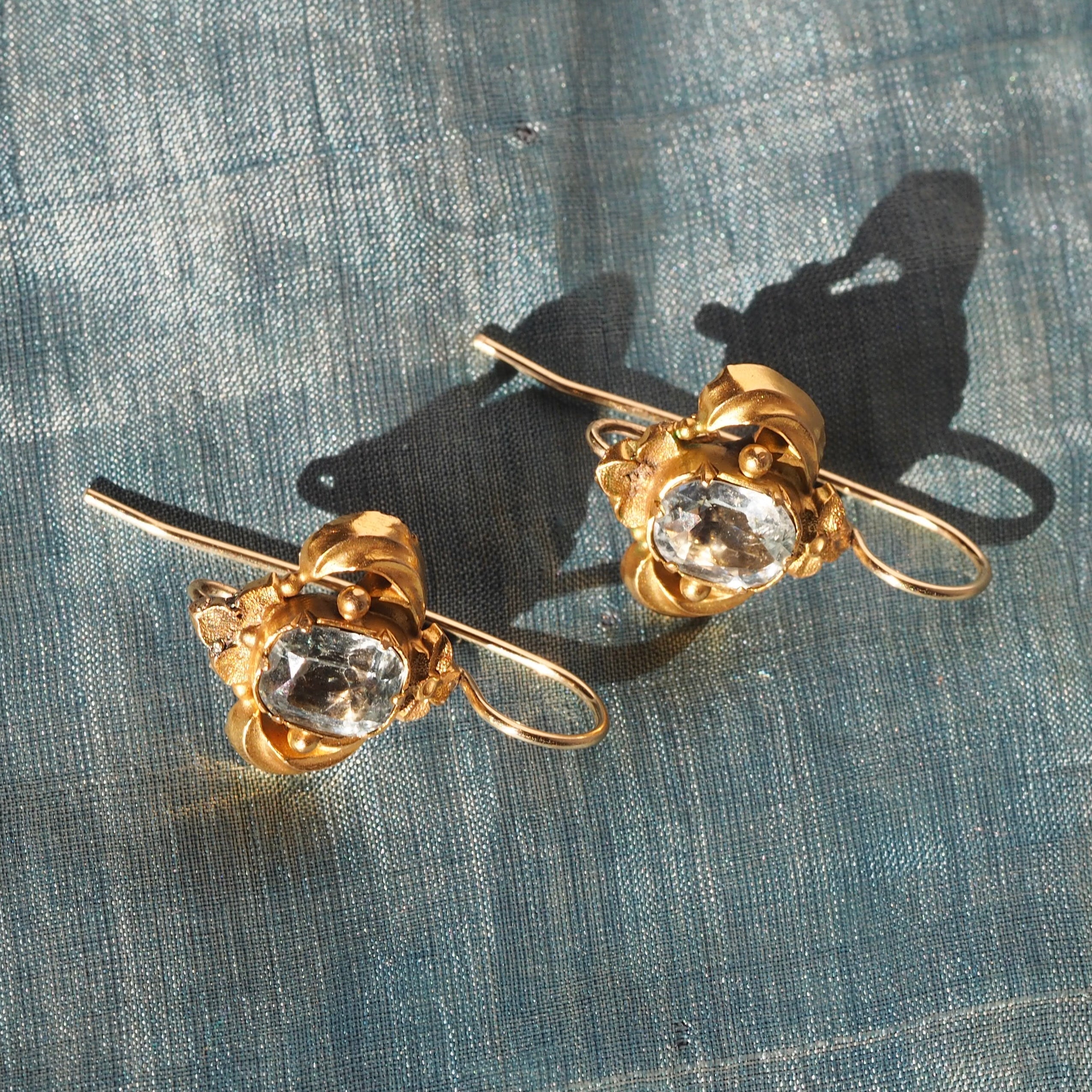 Antique Georgian Regency Style Aquamarine and Topaz Demi-Parure Suite of Gold Earrings and Pendant/Brooch
