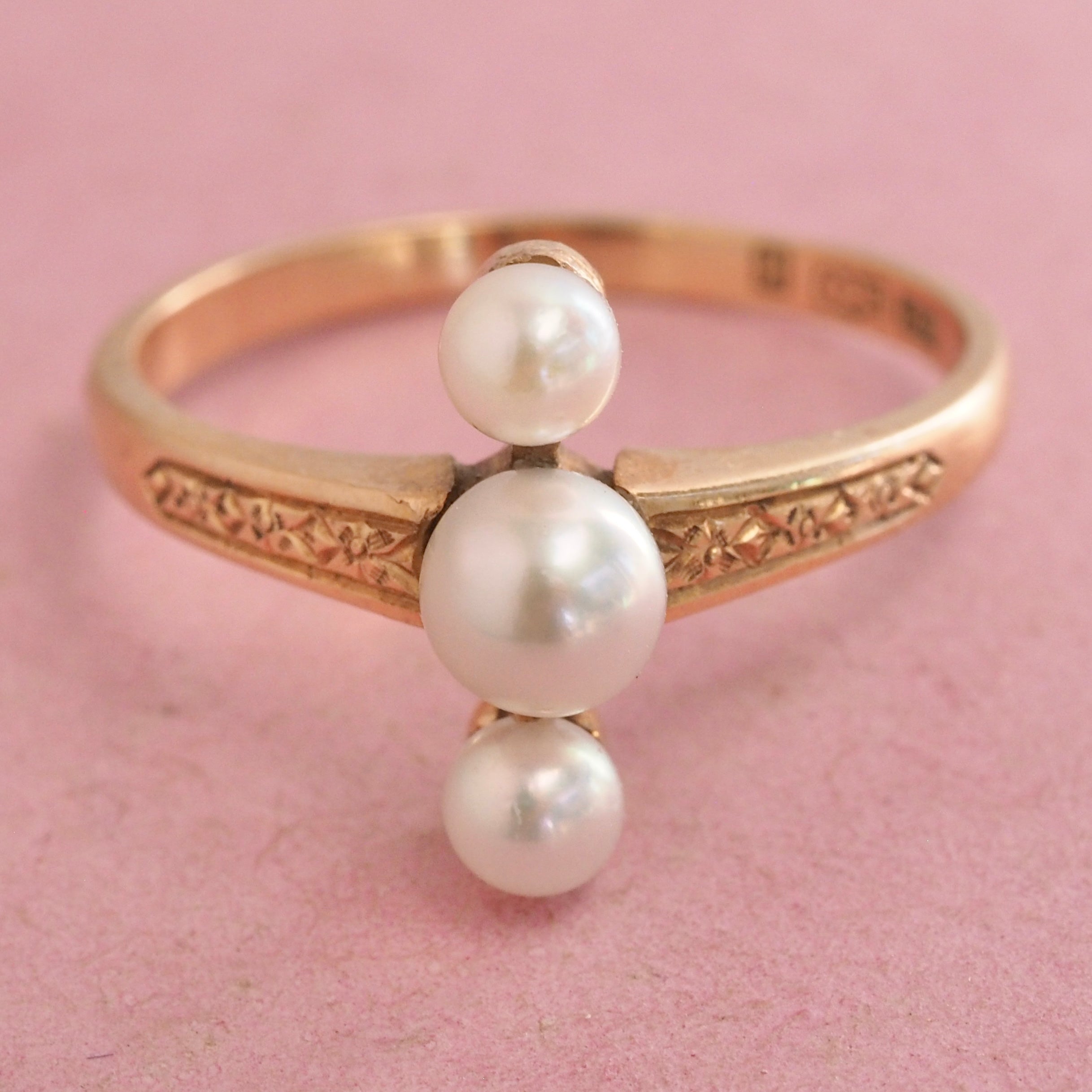 Antique Edwardian 14k Gold Three Pearl Vertical Ring