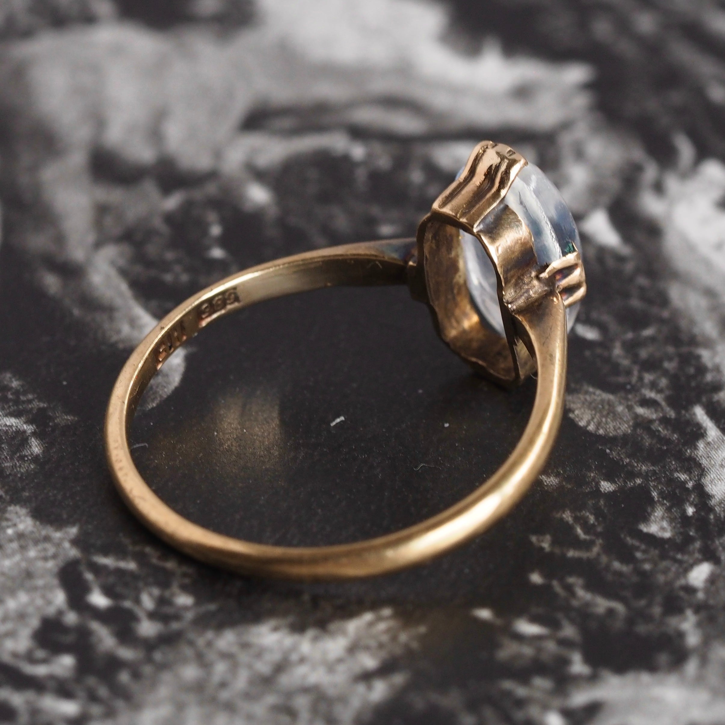 Antique 14k Gold Moonstone Ring