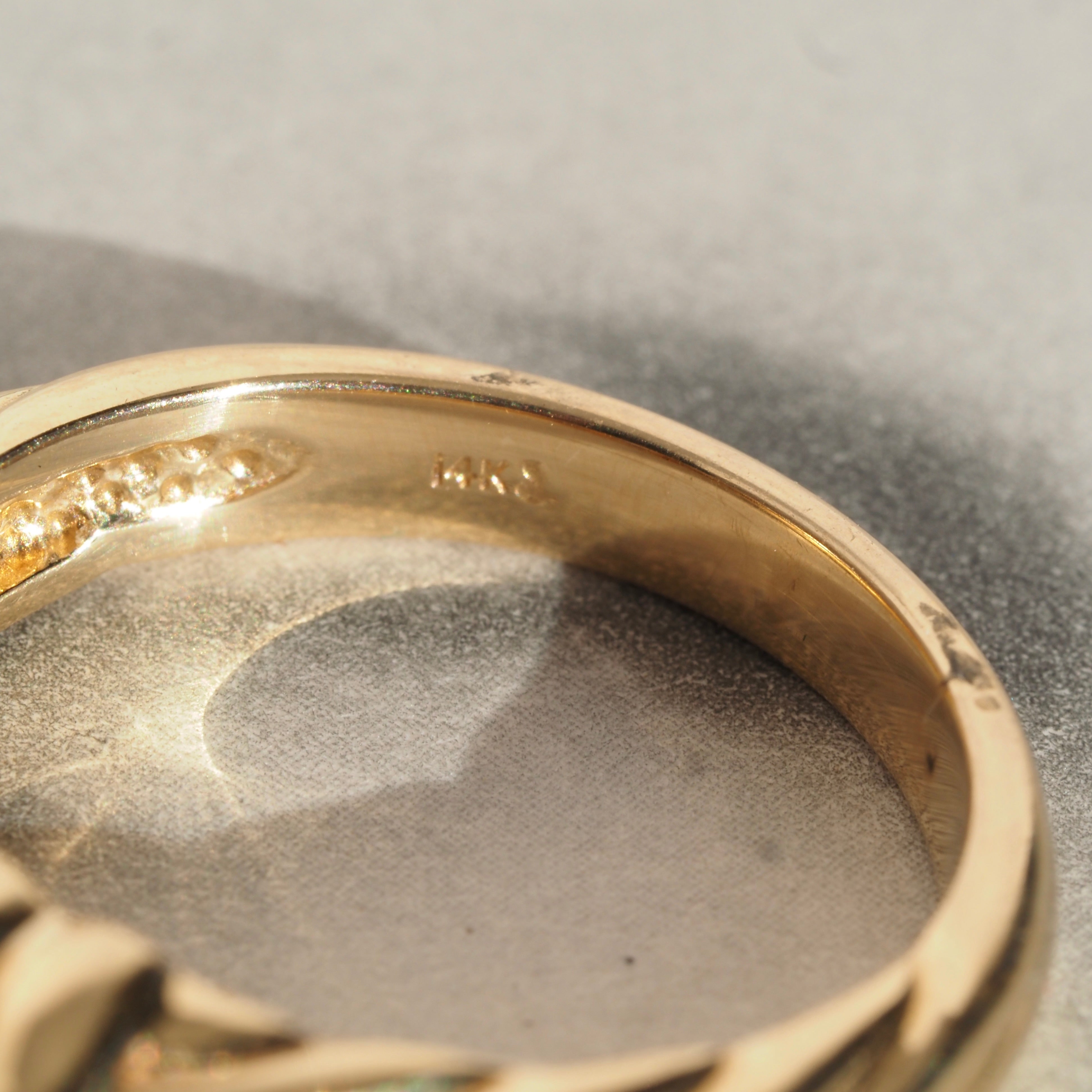 Vintage White Sapphire 14k Gold Ring